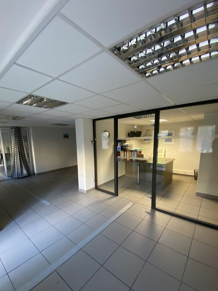 Appartement à vendre à Aix en provence, 150 m², 6 pièces – photo 3 sur 3