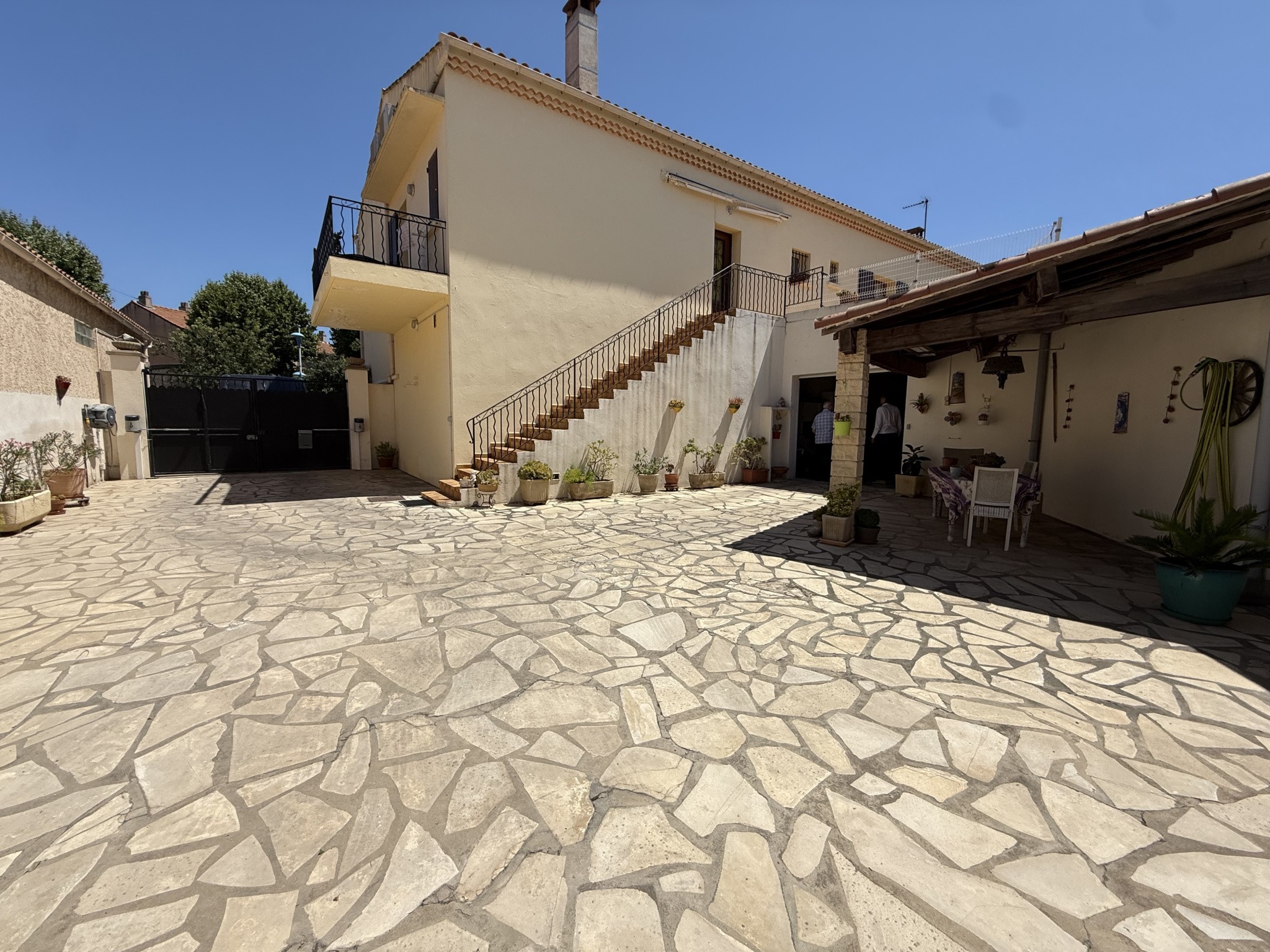 Immeuble à vendre à Berre l etang, 420 m² – photo 2 sur 20