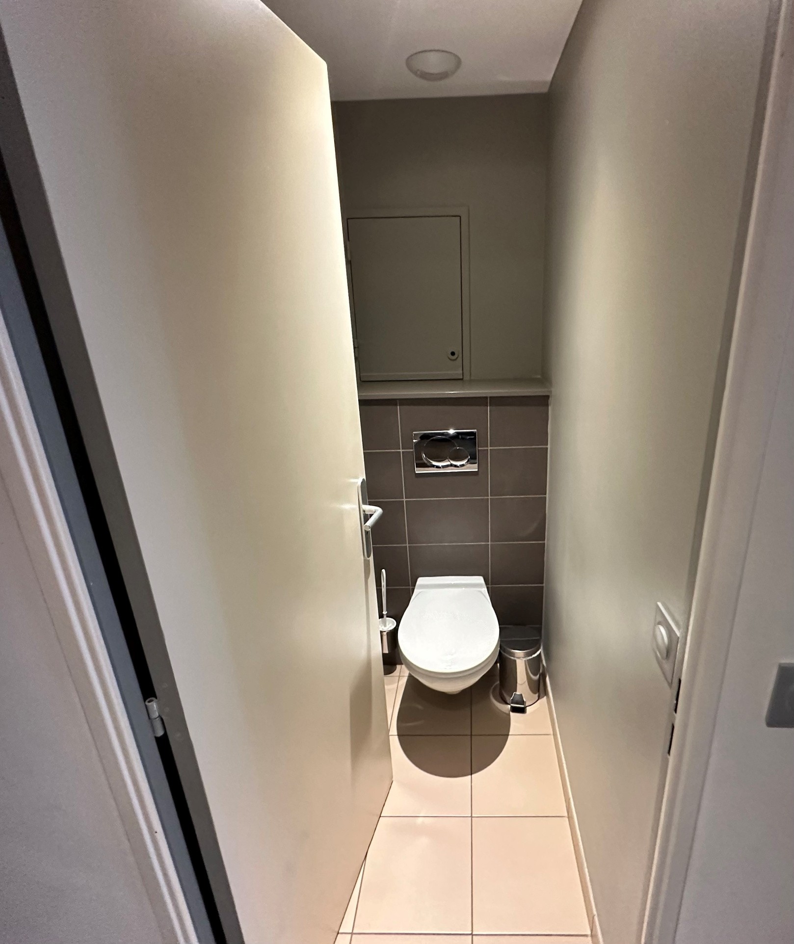 STATUT LMNP - RESIDENCE DE SERVICES - T2 - 32M2 - TERRASSE - PARKING - 300 M ROTONDE — photo 8
