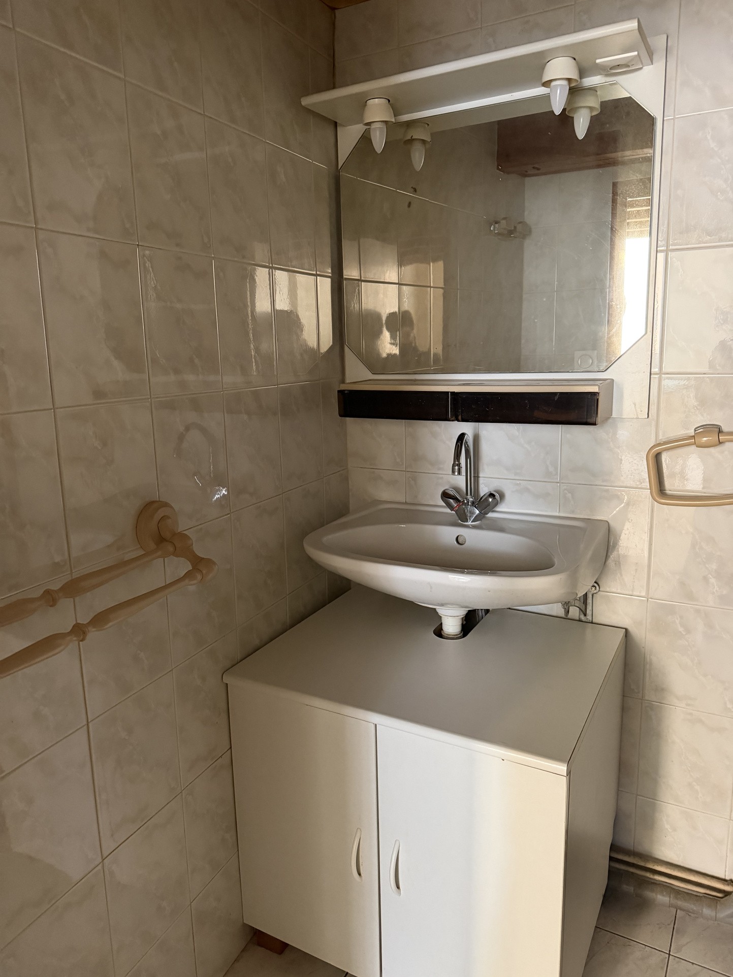 STUDIO DE 24 M2 MEUBLE - HYPER CENTRE — photo 11