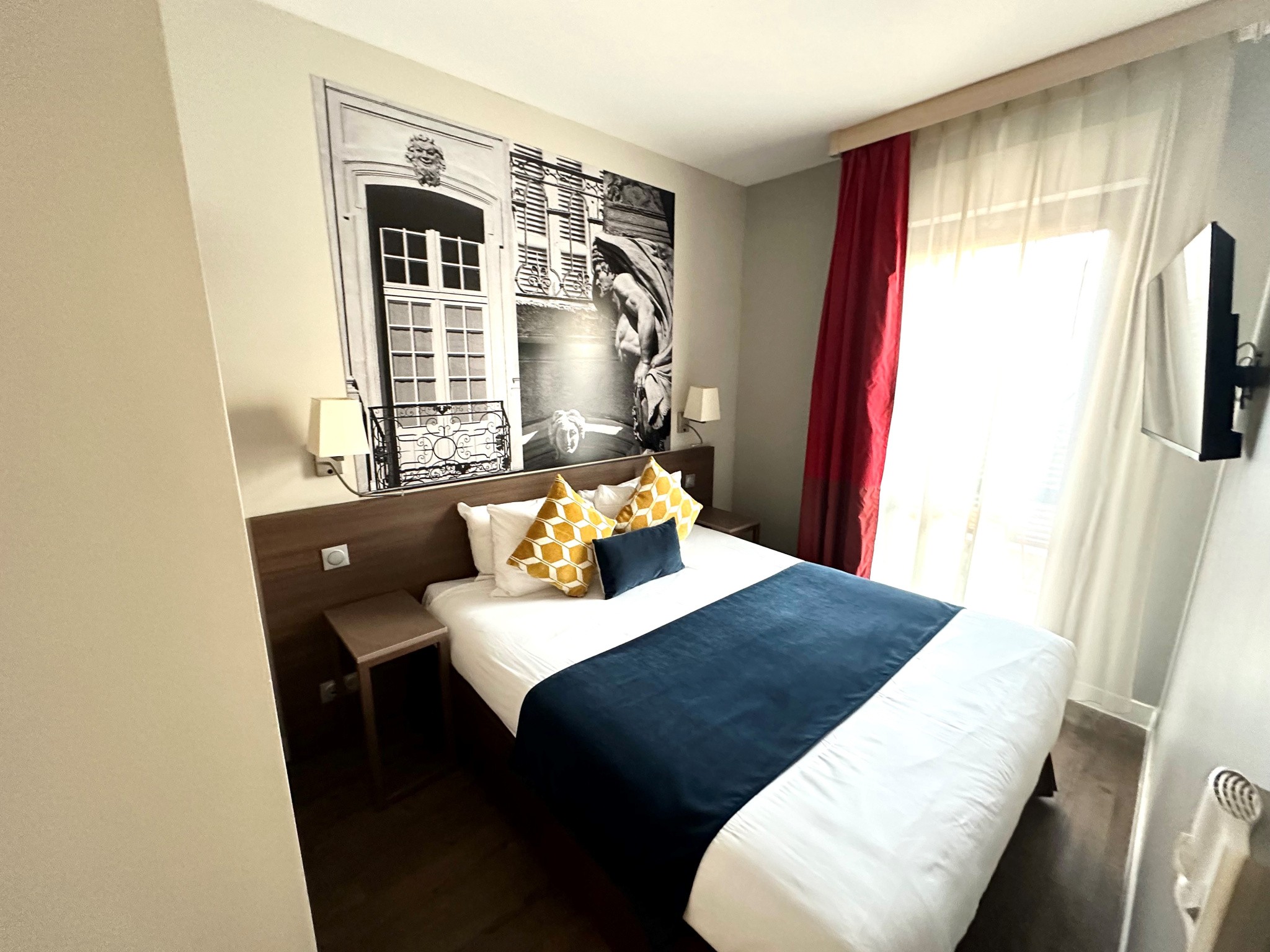 STATUT LMNP - RESIDENCE DE SERVICES - T2 - 32M2 - TERRASSE - PARKING - 300 M ROTONDE — photo 6