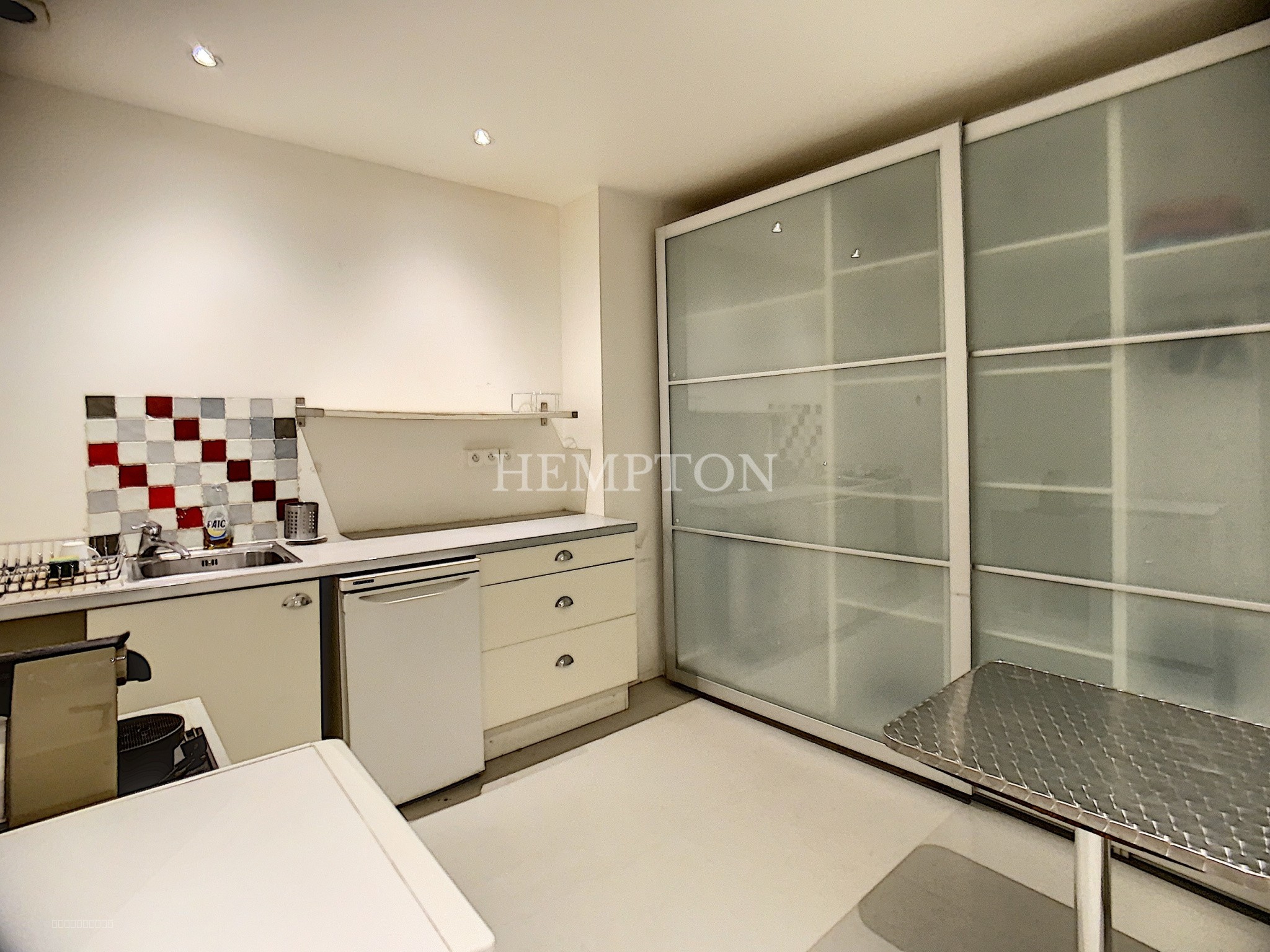 BUREAUX - 165M2 - 75018 PARIS — photo 6
