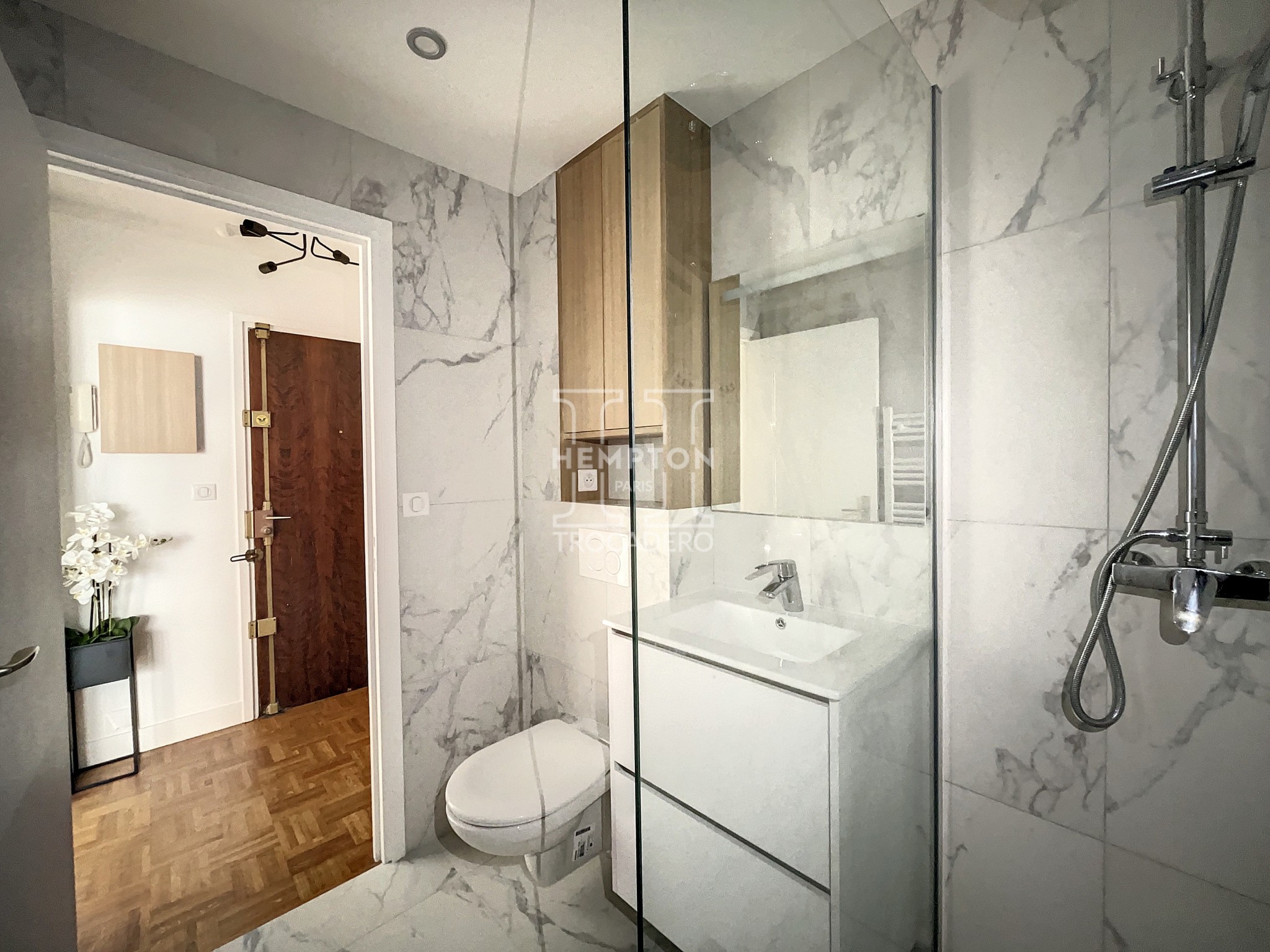 PARIS XVI - PORTE DE SAINT-CLOUD - STUDIO — photo 8