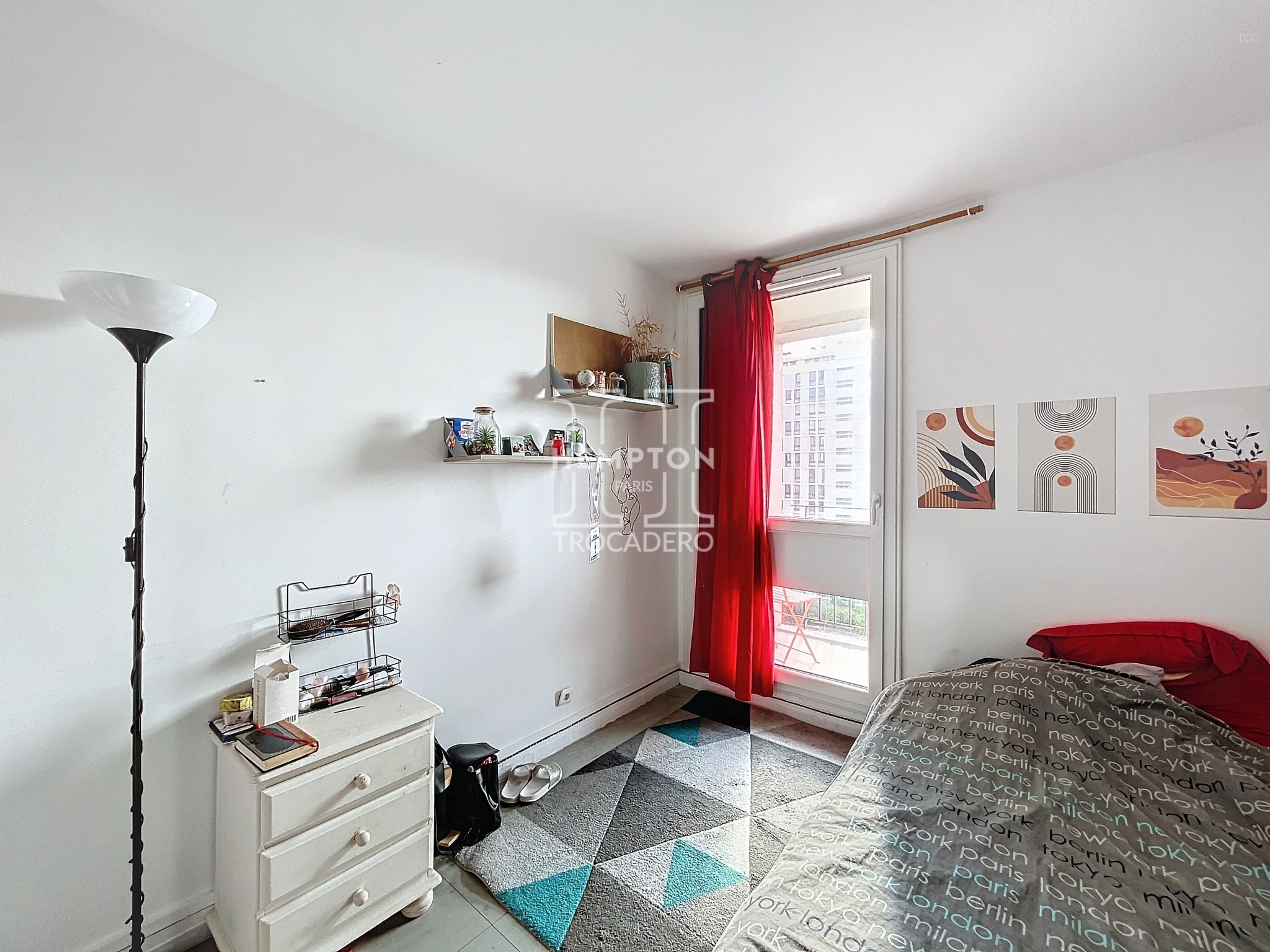 Appartement à vendre à Paris, 16,95 m², 4 pièces – photo 1 sur 7