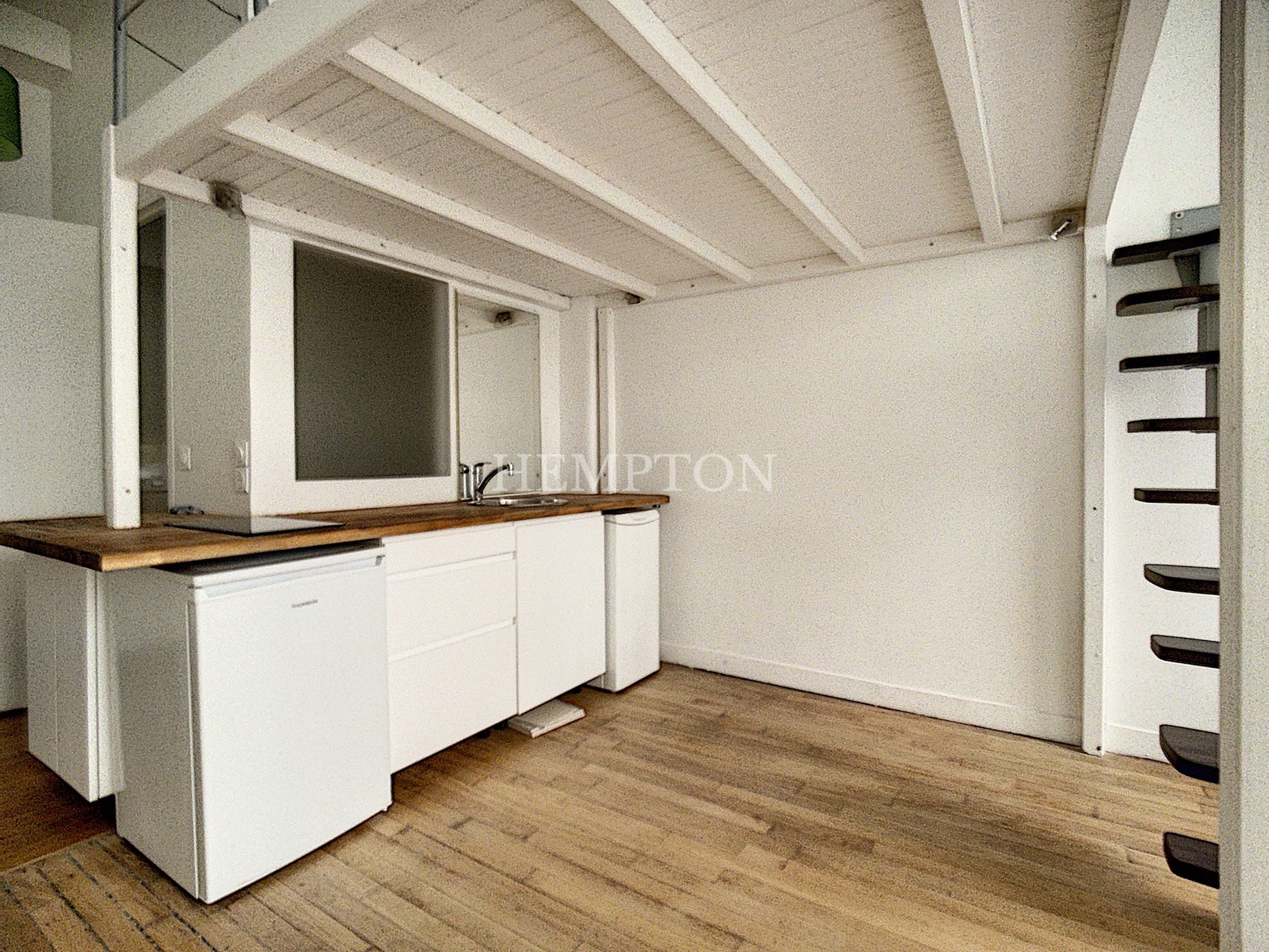 GEORGES V - Studio avec Mezzanine — photo 4