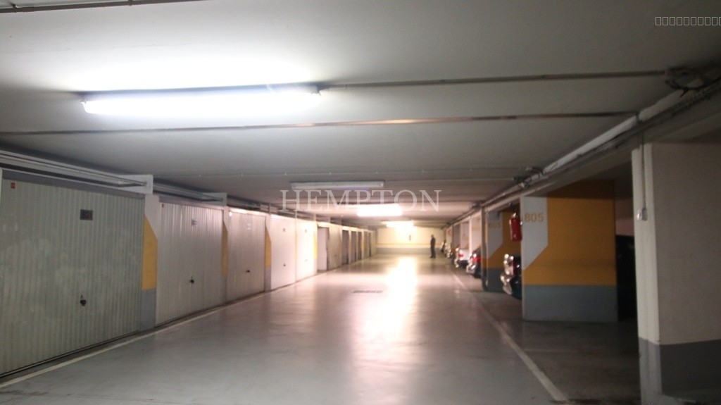 Garage à louer à Paris, 1 174 m² – photo 3 sur 5