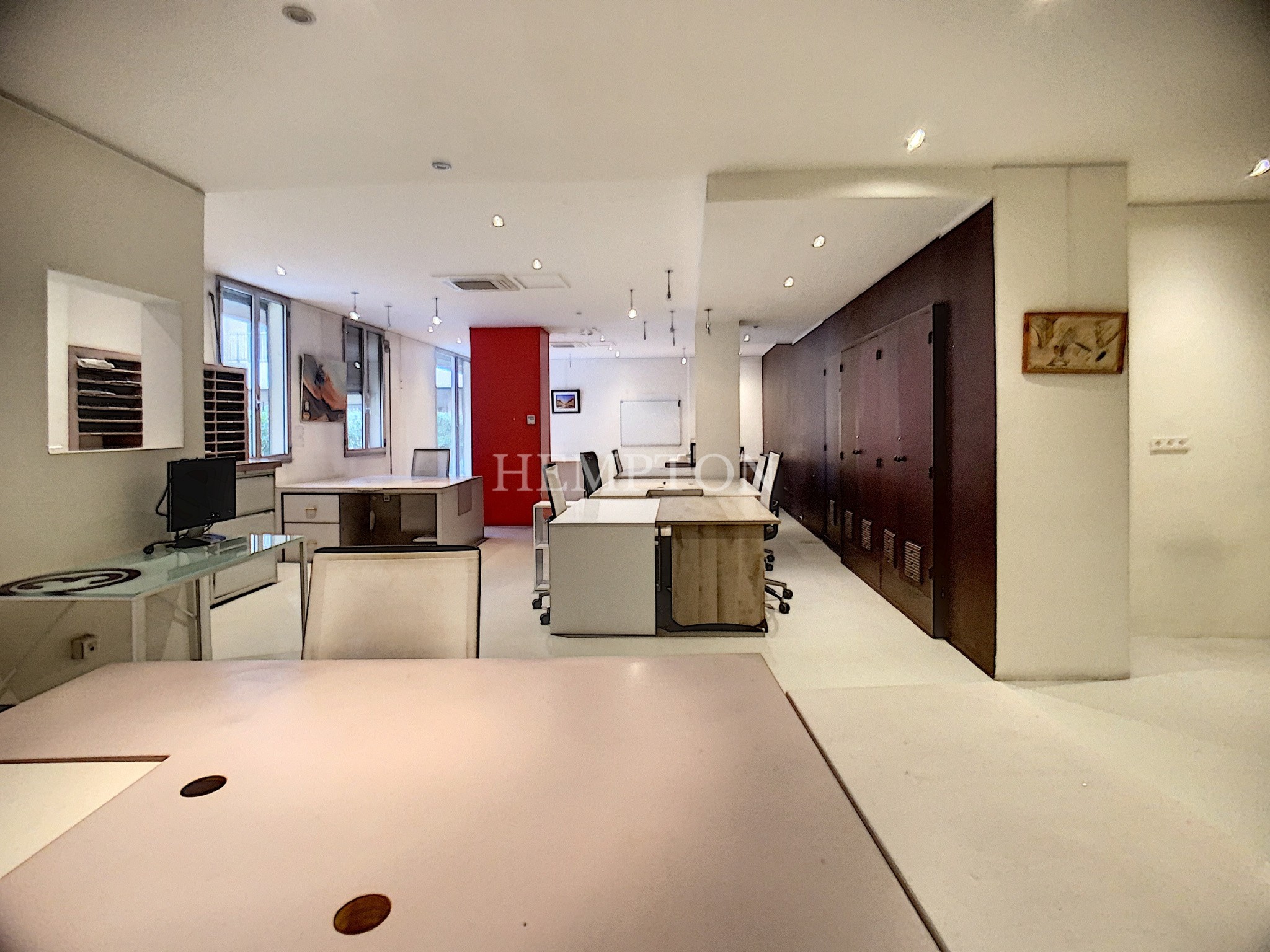 BUREAUX - 165M2 - 75018 PARIS — photo 4