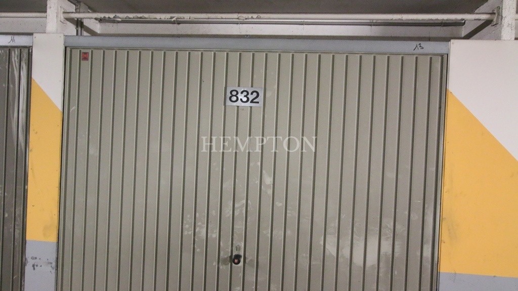 Garage à louer à Paris, 1 174 m² – photo 2 sur 5
