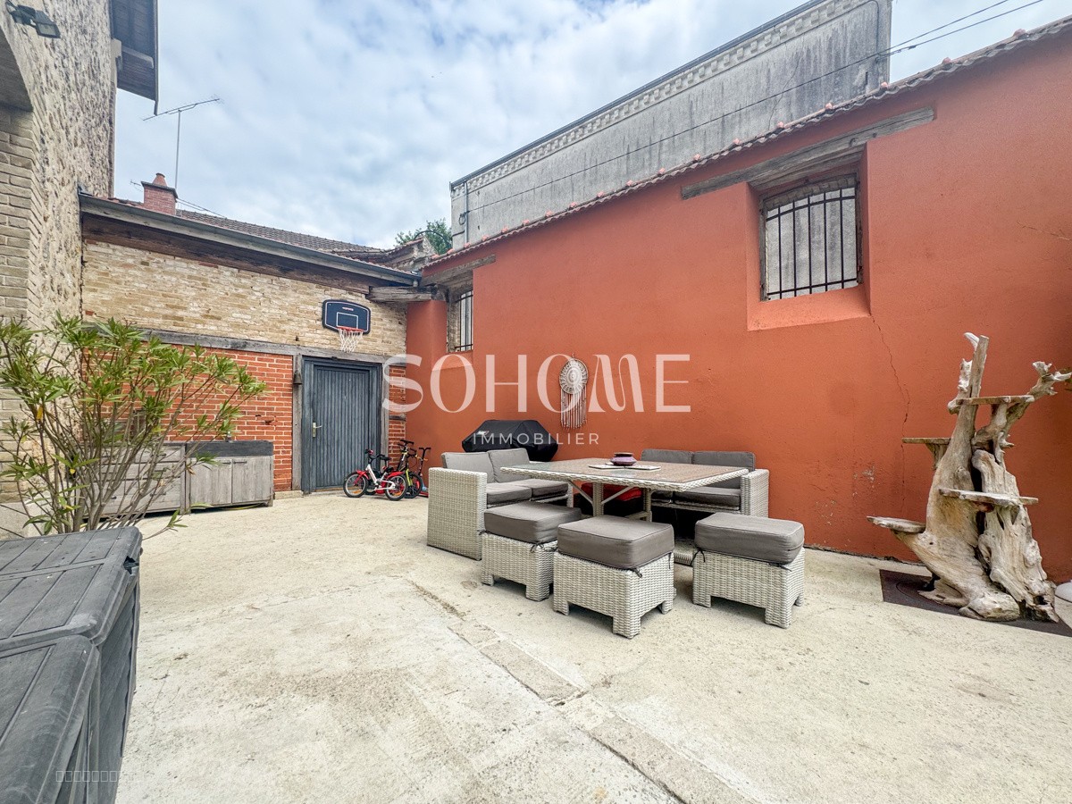 Maison à vendre à Verzenay, 758 m², 6 pièces – photo 2 sur 14