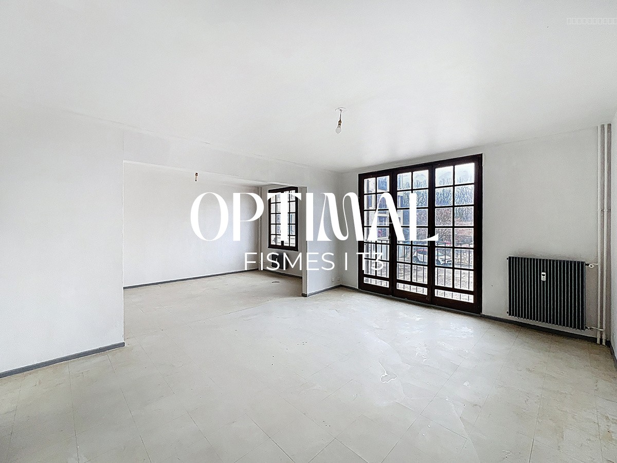 Appartement à vendre à Fismes, 550 m², 3 pièces – photo 1 sur 8