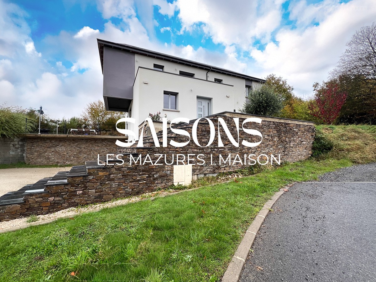 Maison à vendre à Les mazures, 995 m², 7 pièces – photo 1 sur 20