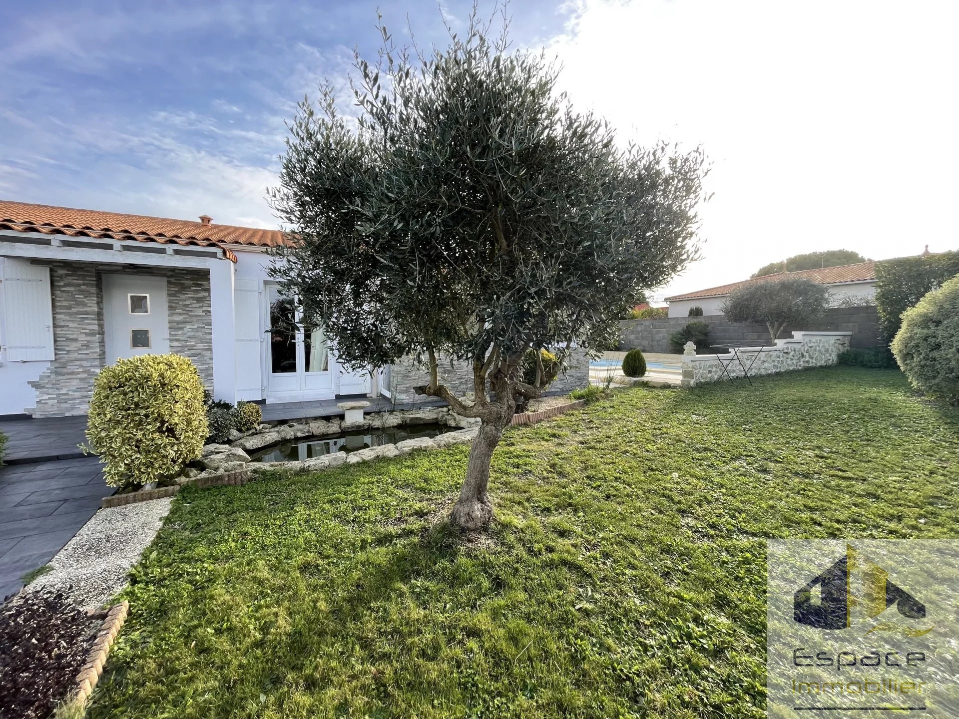Maison à vendre à Croix chapeau, 148 m², 7 pièces – photo 3 sur 9