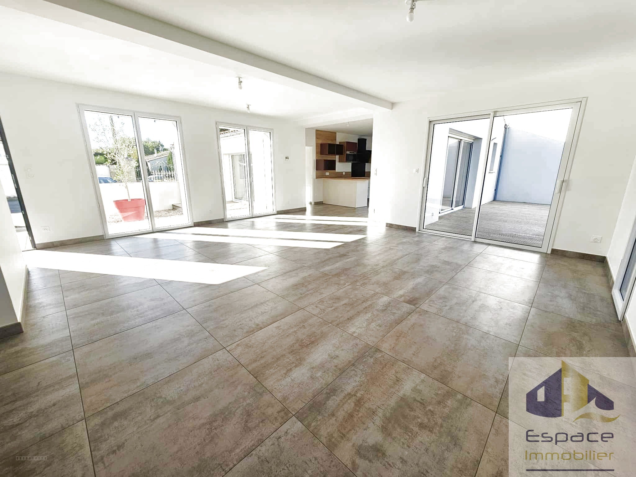 Maison à vendre à St medard d aunis, 180 m², 4 pièces – photo 2 sur 14
