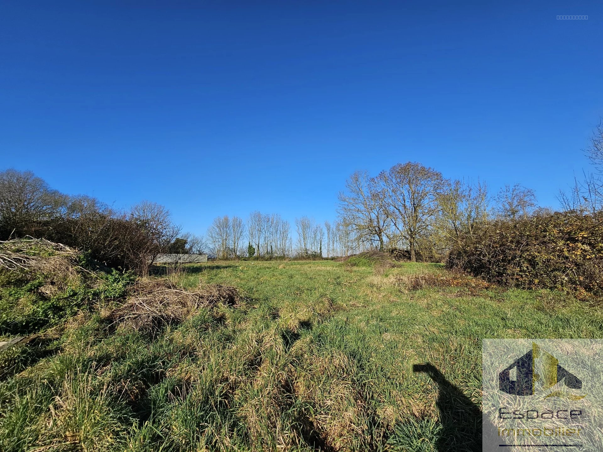 Terrain à vendre à St medard d aunis, 2 266 m² – photo 1 sur 3