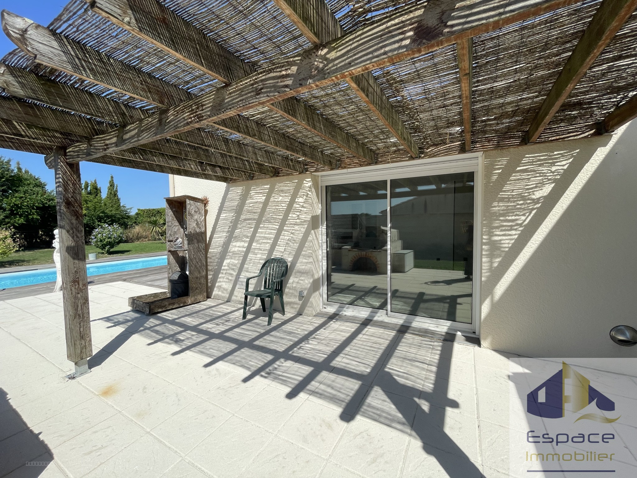 Maison à vendre à Aigrefeuille d aunis, 350 m², 6 pièces – photo 2 sur 9