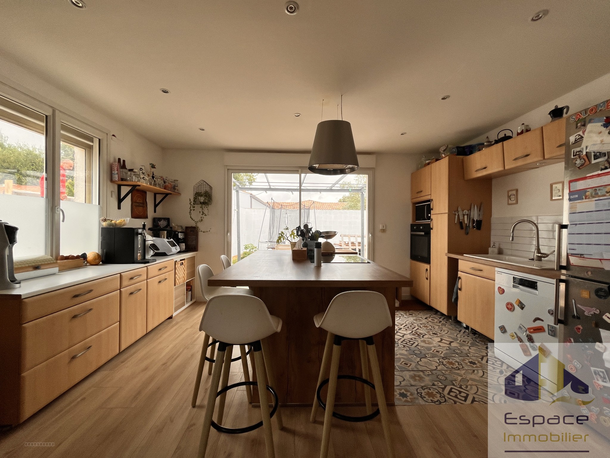 Maison à vendre à St xandre, 650 m², 5 pièces – photo 2 sur 17