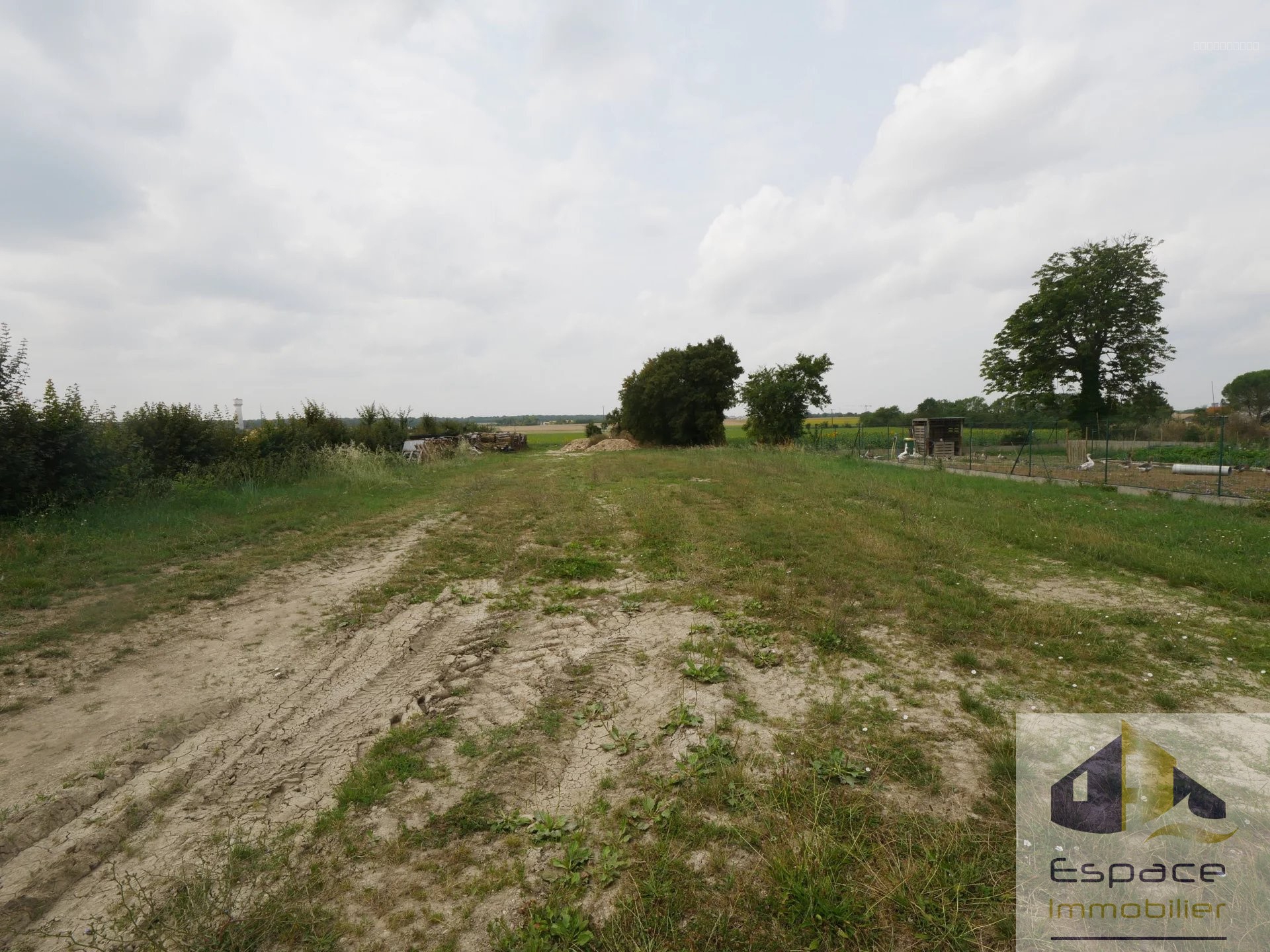 Terrain à vendre à Courcon, 1 898 m² – photo 3 sur 4
