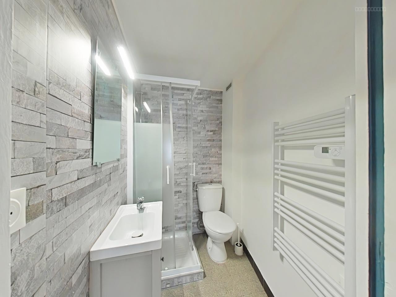 Grand Aigueblanche, immeuble de 4 studios et 4 appartements ! — photo 9