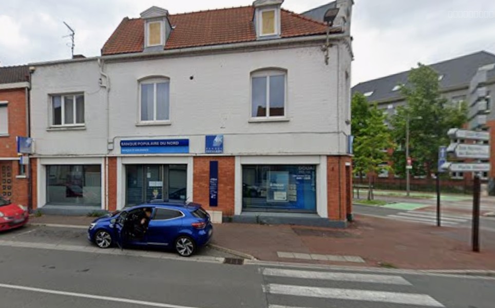 Local commercial à louer à Douai, 83 m² – photo 1 sur 2