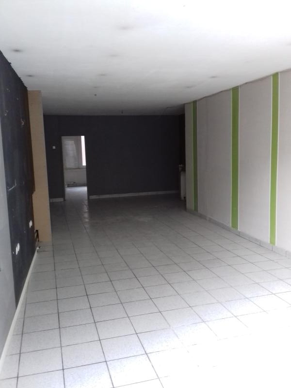 Local commercial à louer à Douai, 70 m² – photo 2 sur 4