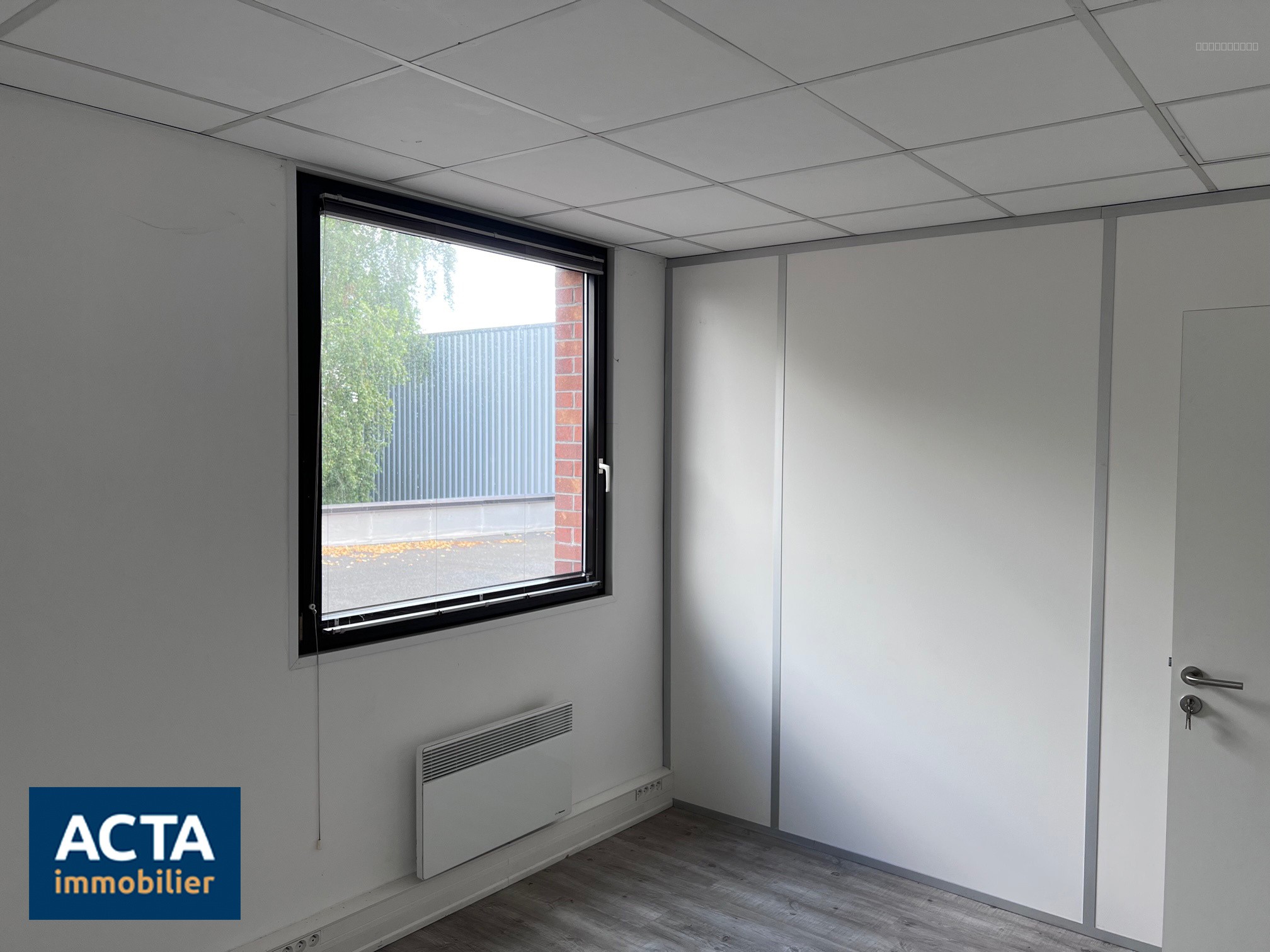 A LOUER BUREAUX 60m2 SAINT AMAND — photo 3