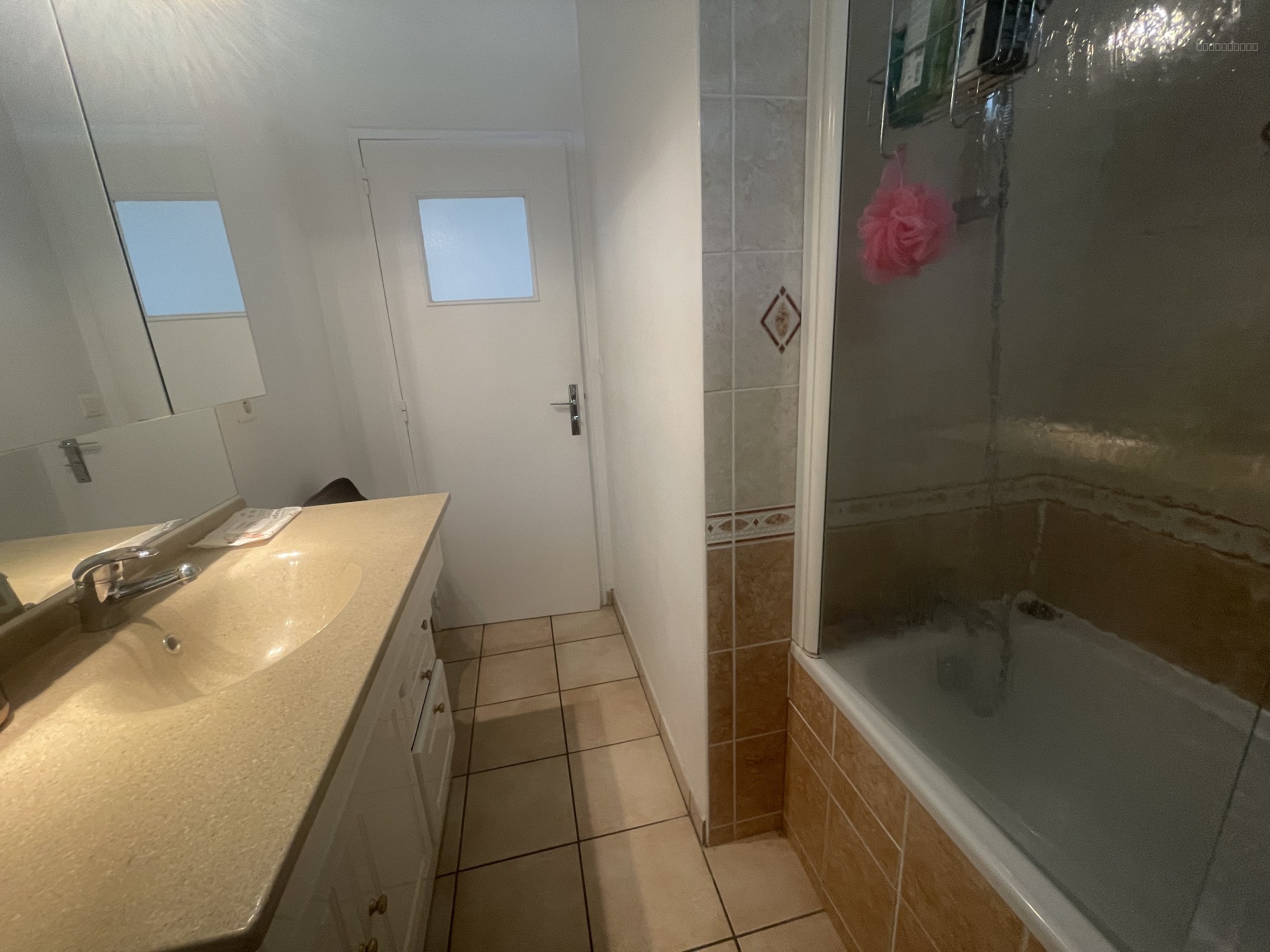 Charmante maison de ville dans quartier résidentiel — photo 17
