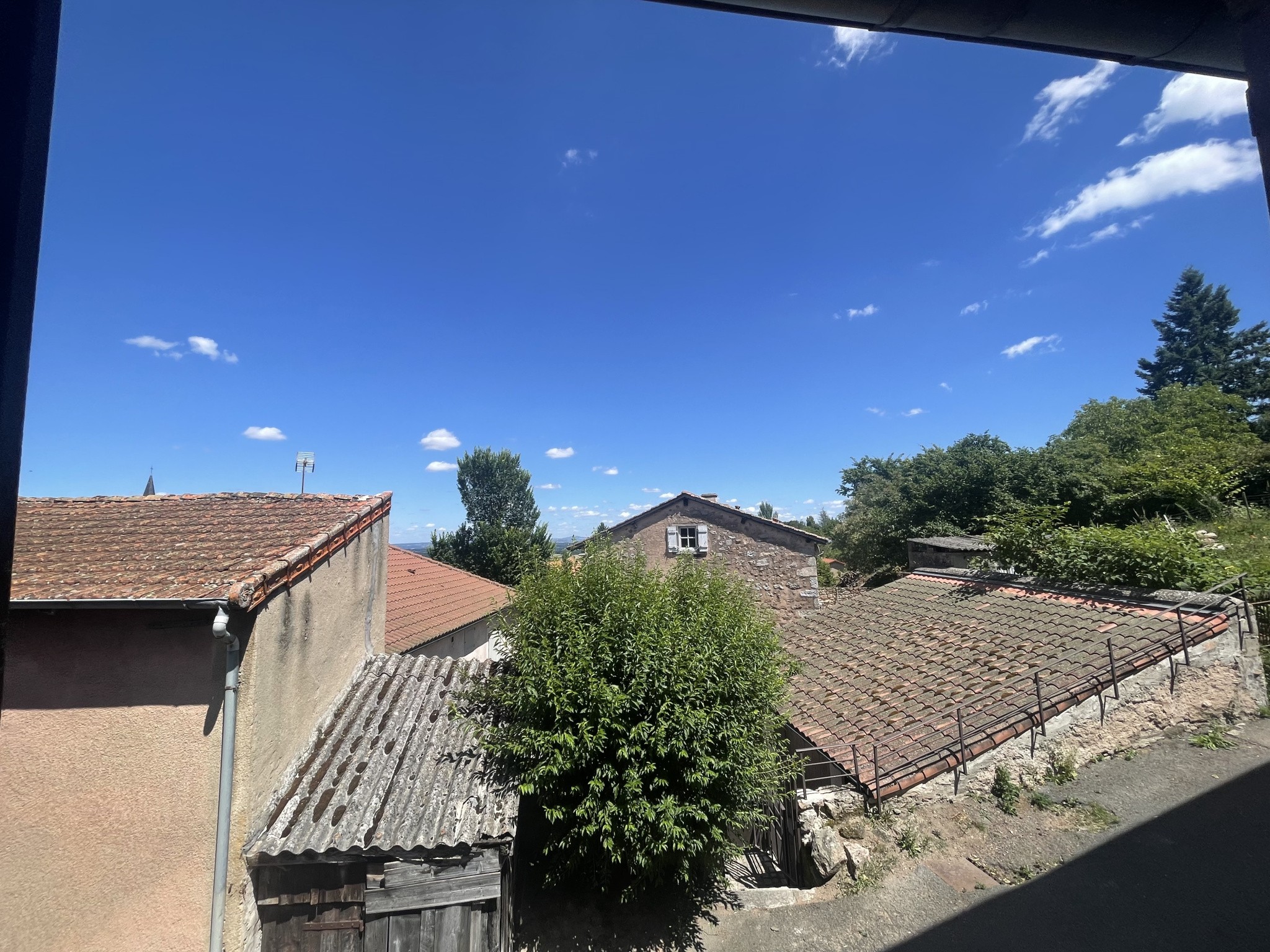 IDEAL PREMIER INVESTISSEMENT MAISON DE VILLAGE AVEC GARAGE — photo 16