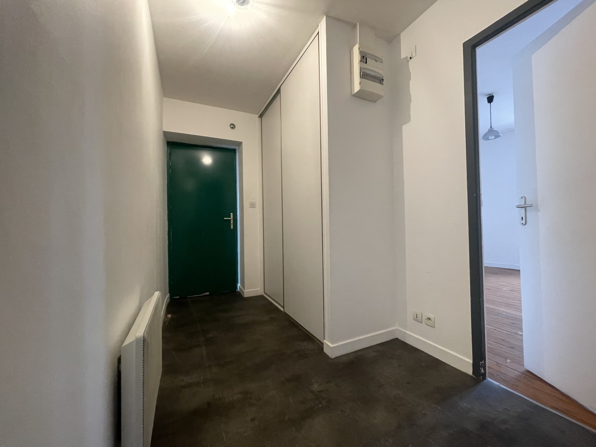INVESTISSEMENT IMMEUBLE AVEC 6 APPARTEMENTS ET UN FONDS DE COMMERCE — photo 4