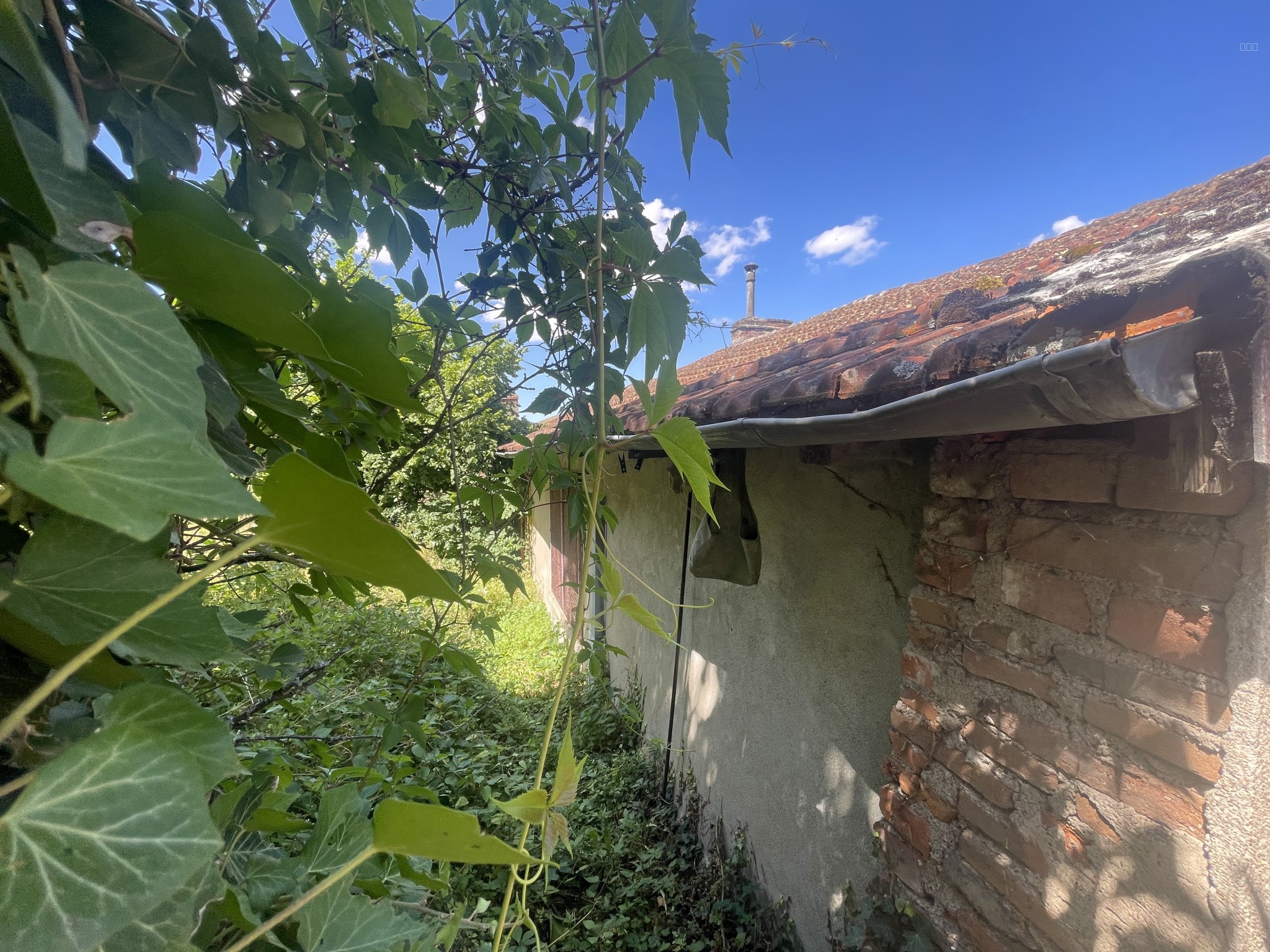 IDEAL PREMIER INVESTISSEMENT MAISON DE VILLAGE AVEC GARAGE — photo 7