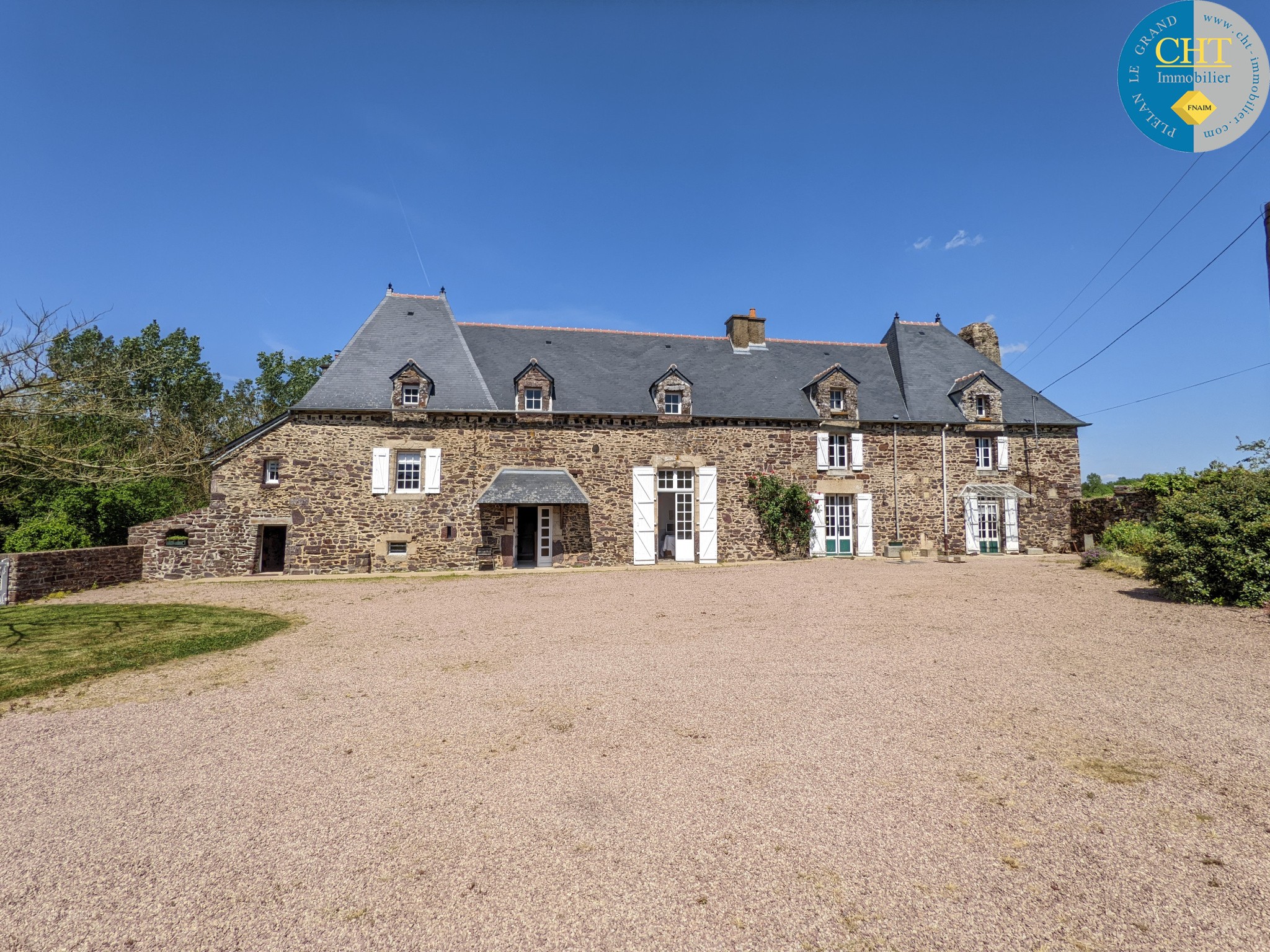 Maison à vendre à Paimpont, 228 m², 12 pièces – photo 2 sur 20