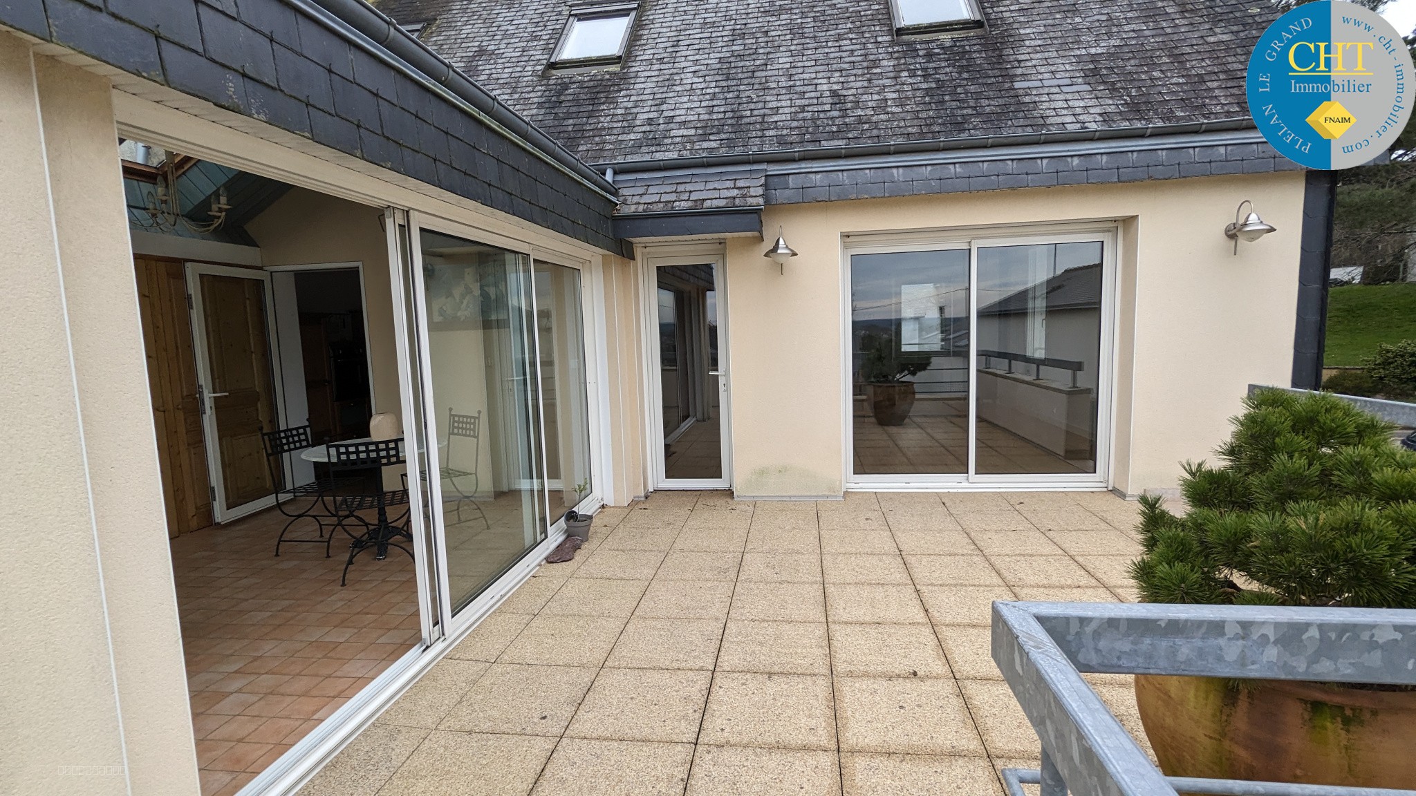 GUER - à louer - UN APPARTEMENT MEUBLÉ DE TYPE 5 — photo 18