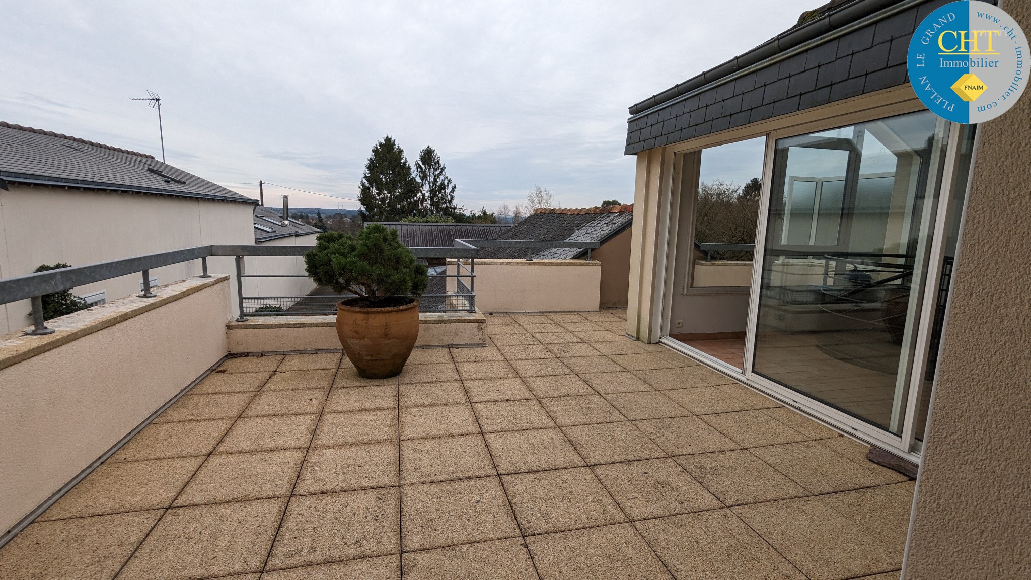 GUER - à louer - UN APPARTEMENT MEUBLÉ DE TYPE 5 — photo 19