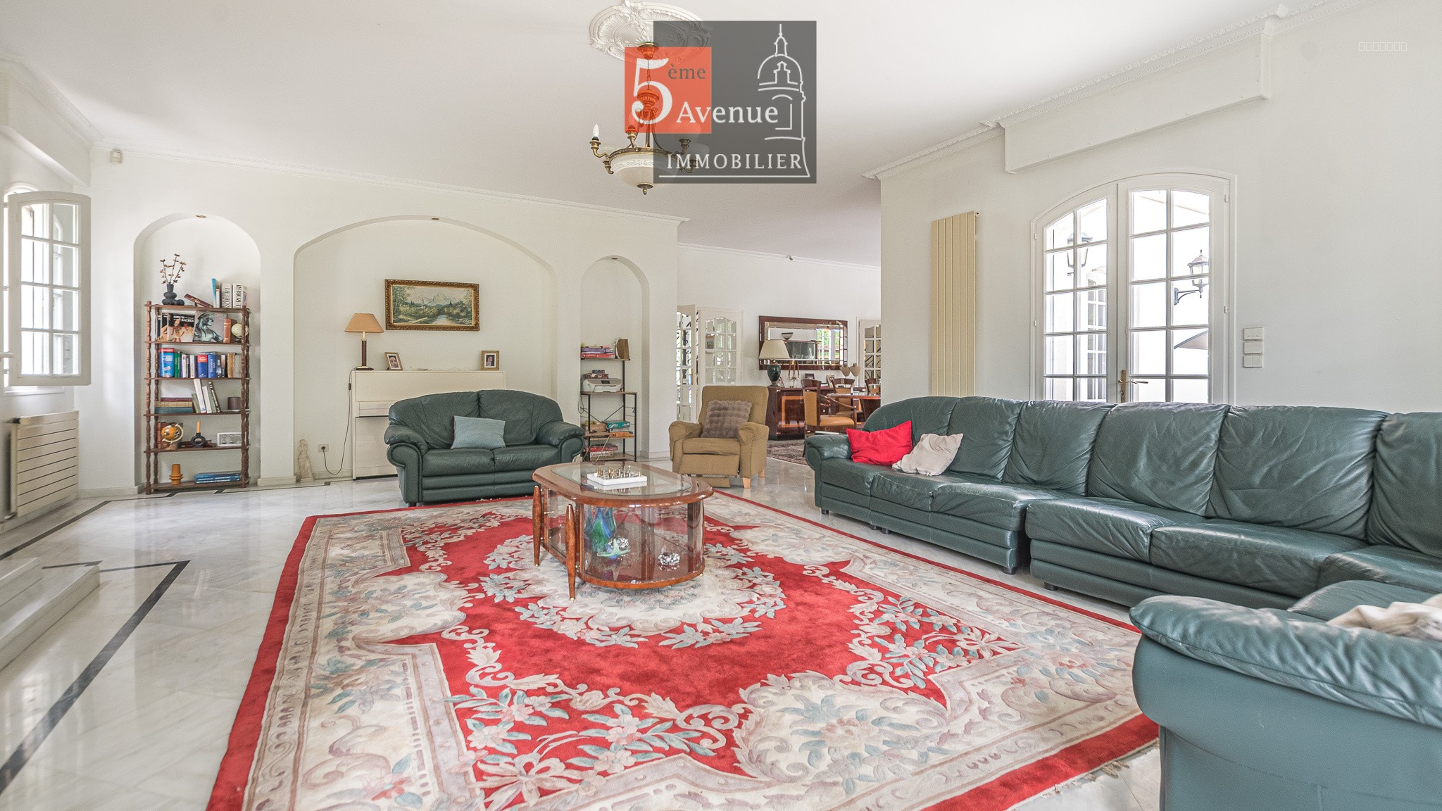 Maison à vendre à Lamorlaye, 330 m², 8 pièces – photo 3 sur 14
