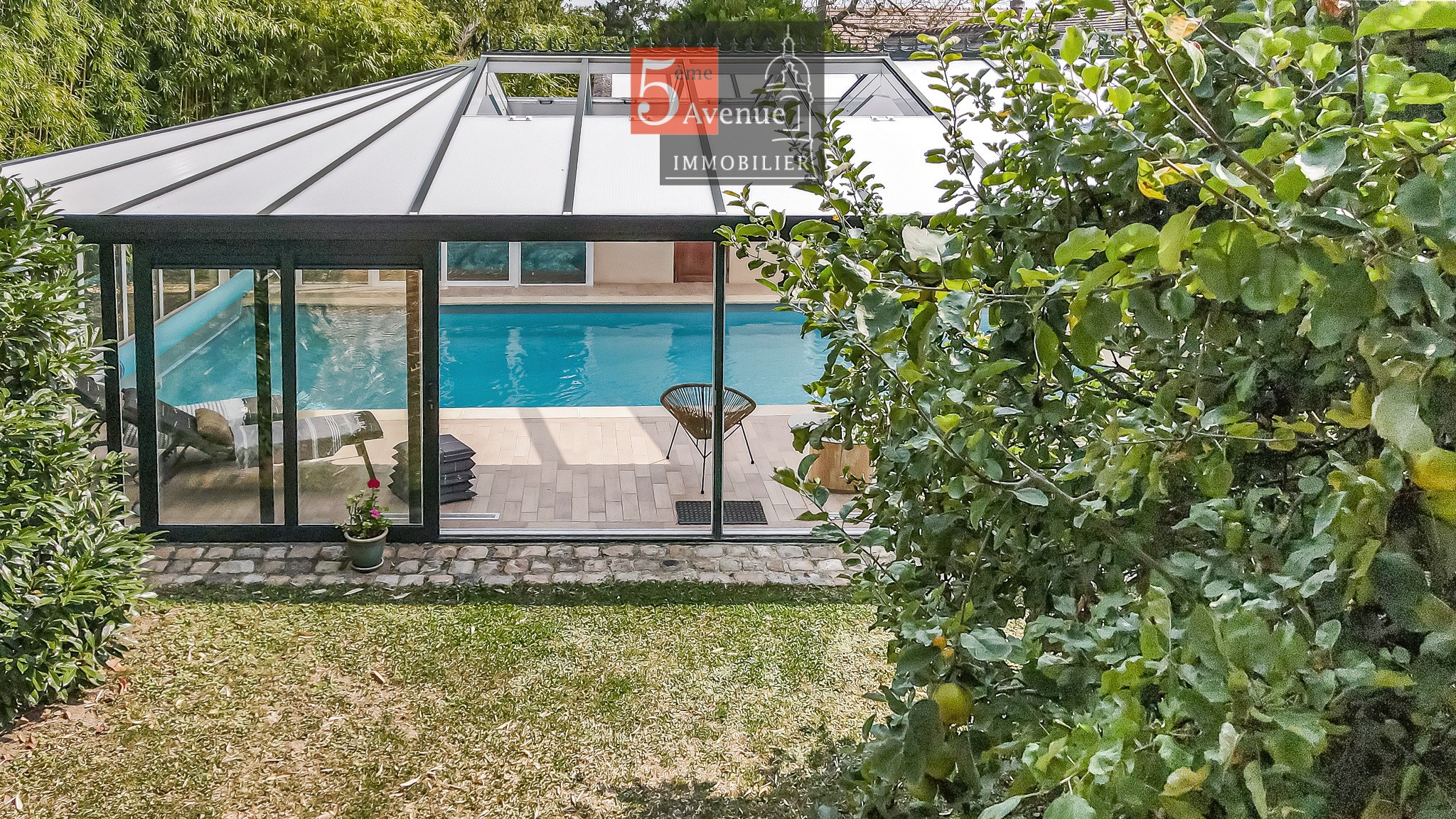 Maison à vendre à Chantilly, 550 m², 15 pièces – photo 2 sur 20