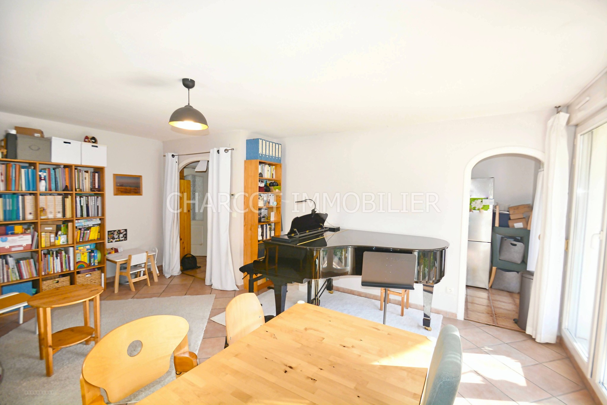 LYON 9ème - APPARTEMENT SPACIEUX 4 pièces - Quartier recherché, calme, prox ttes commodités — photo 4
