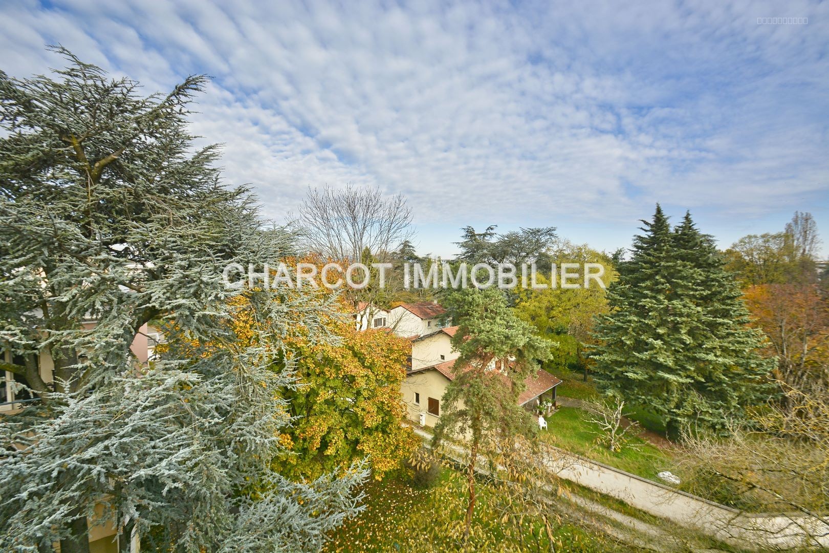 Appartement traversant de type 5  de  83,19 m2   Lyon 5ème — photo 13