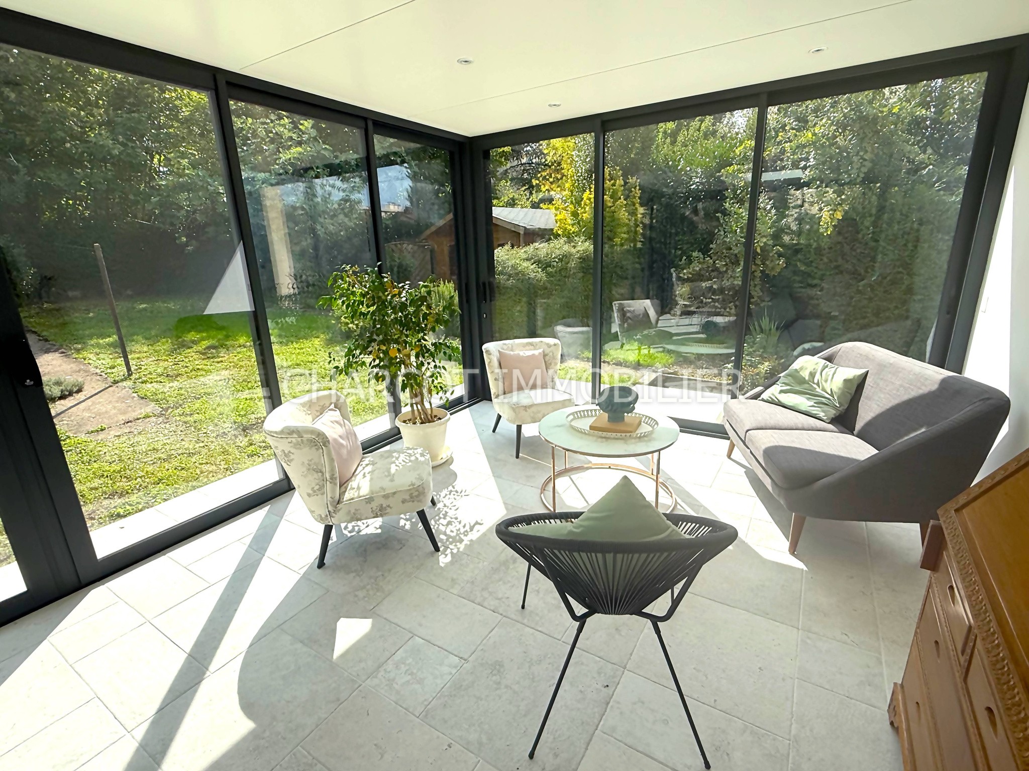 Maison rénovée avec jardin et studio indépendant, dans un quartier calme et résidentiel. Parfait pour les fami — photo 4