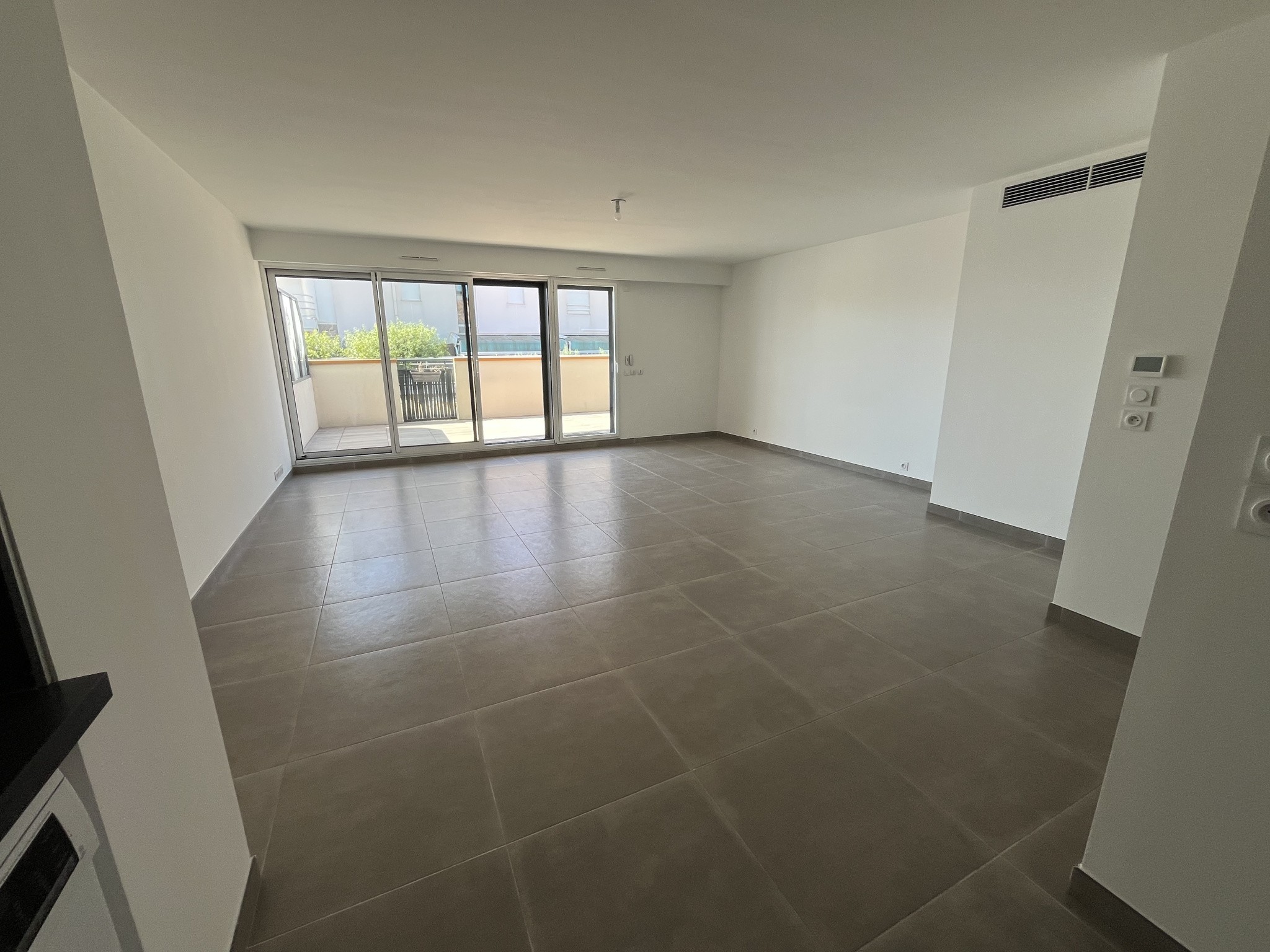 Appartement à vendre à St raphael, 63 m², 3 pièces – photo 2 sur 8