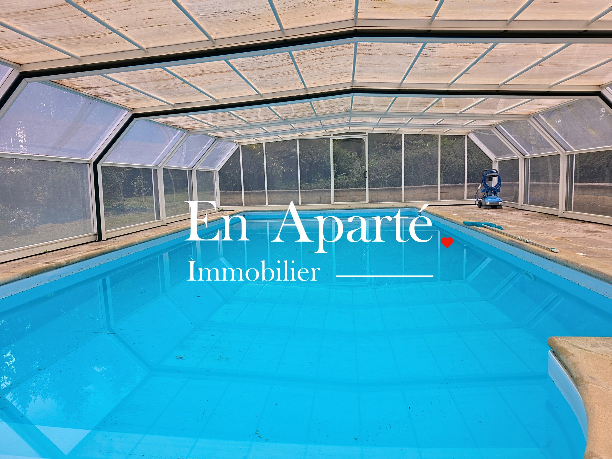 Bien immobilier à vendre à Jullouville, 150 m², 6 pièces – photo 2 sur 11