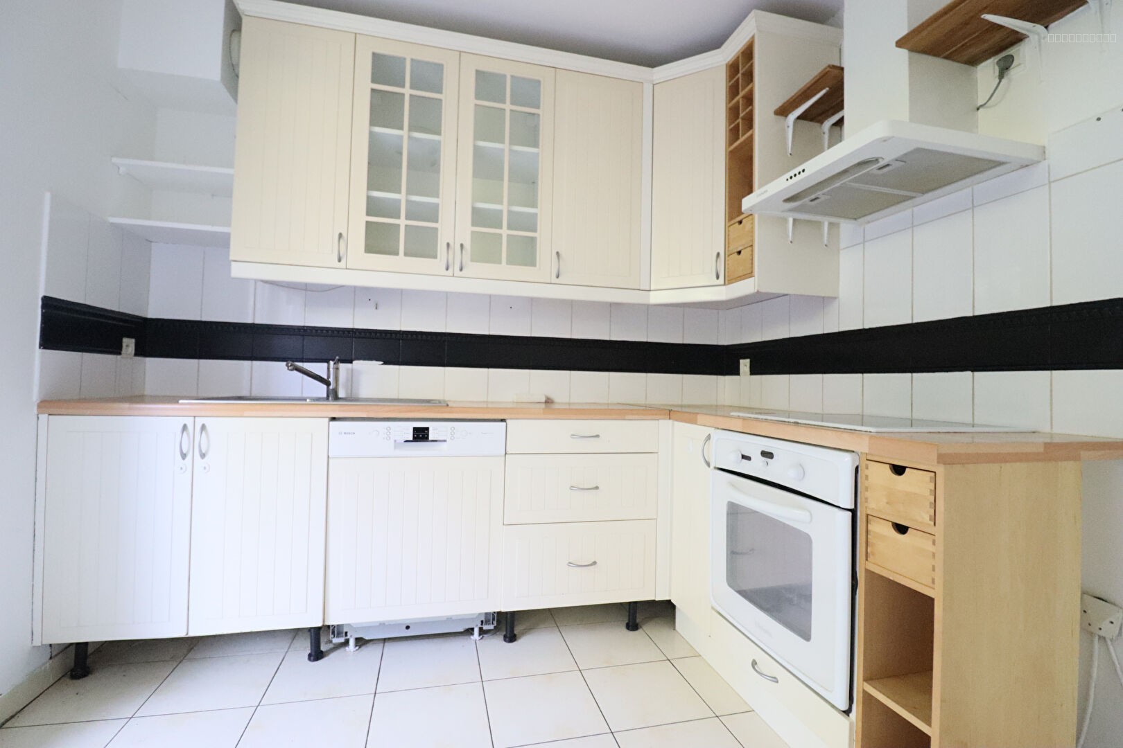 Appartement à vendre à Le port marly, 70 m², 3 pièces – photo 1 sur 12