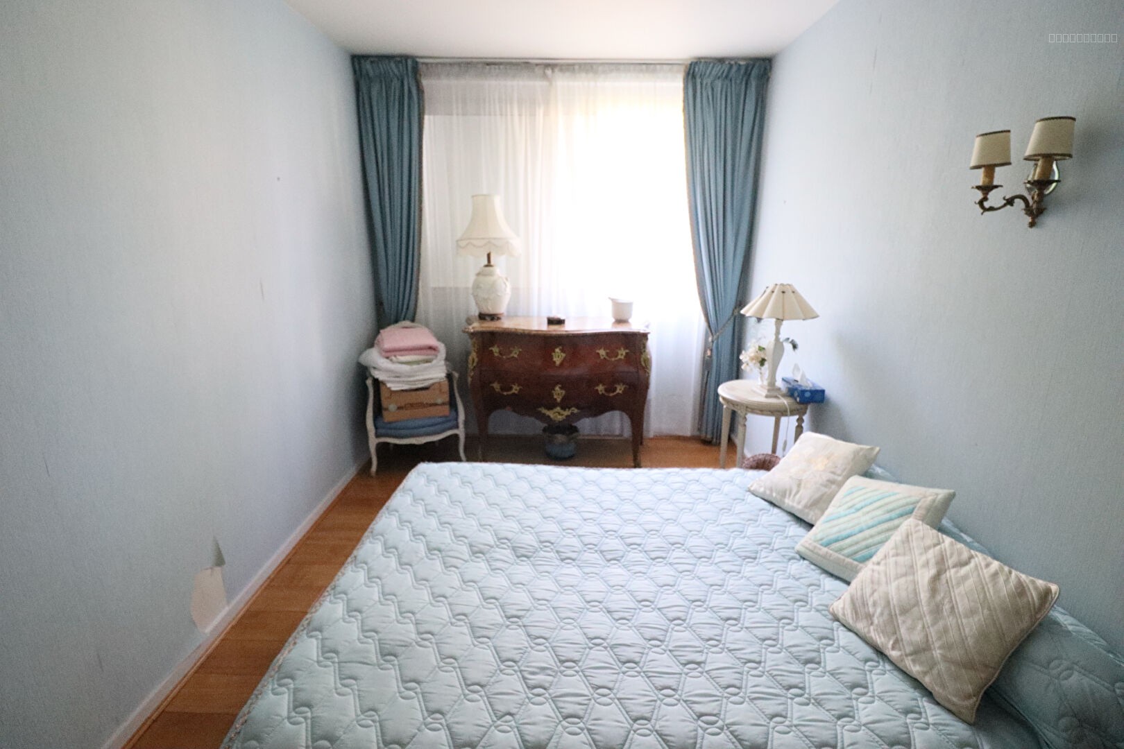 MARLY LE ROI - Apt 4 pièces 2 ou 3 chambres - Balcon, cave et Parking. — photo 3