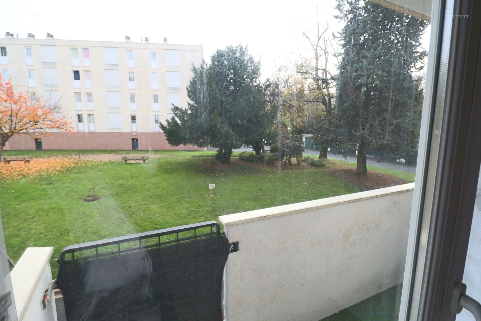 LE PECQ - Apt 2 pièces avec balcon et cave — photo 5