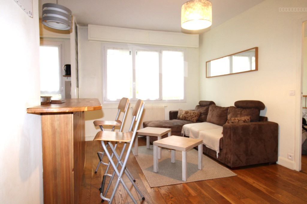Appartement à vendre à Le port marly, 45 m², 2 pièces – photo 1 sur 6