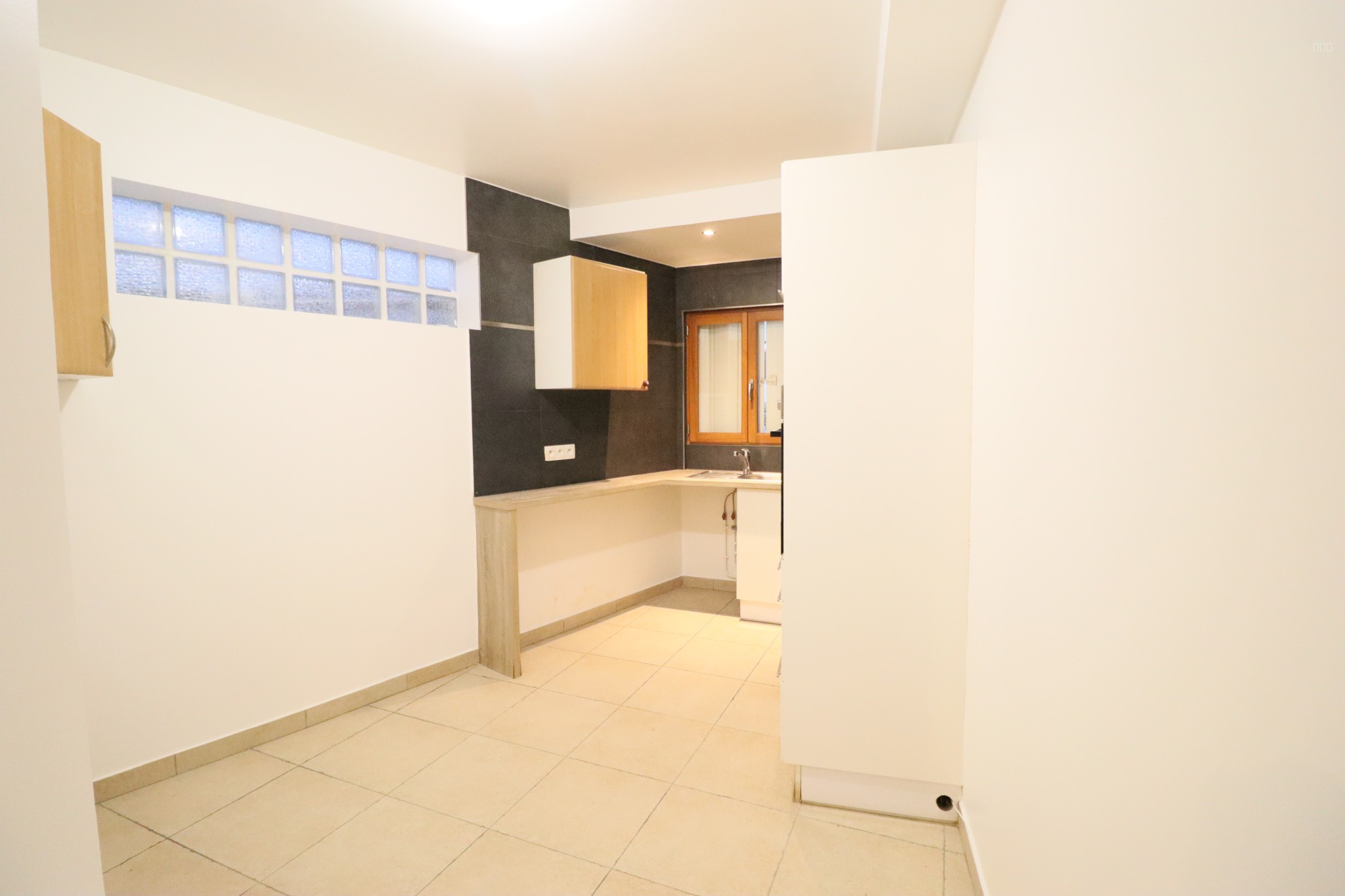 Appartement à louer à Le port marly, 1 389 m², 3 pièces – photo 1 sur 13