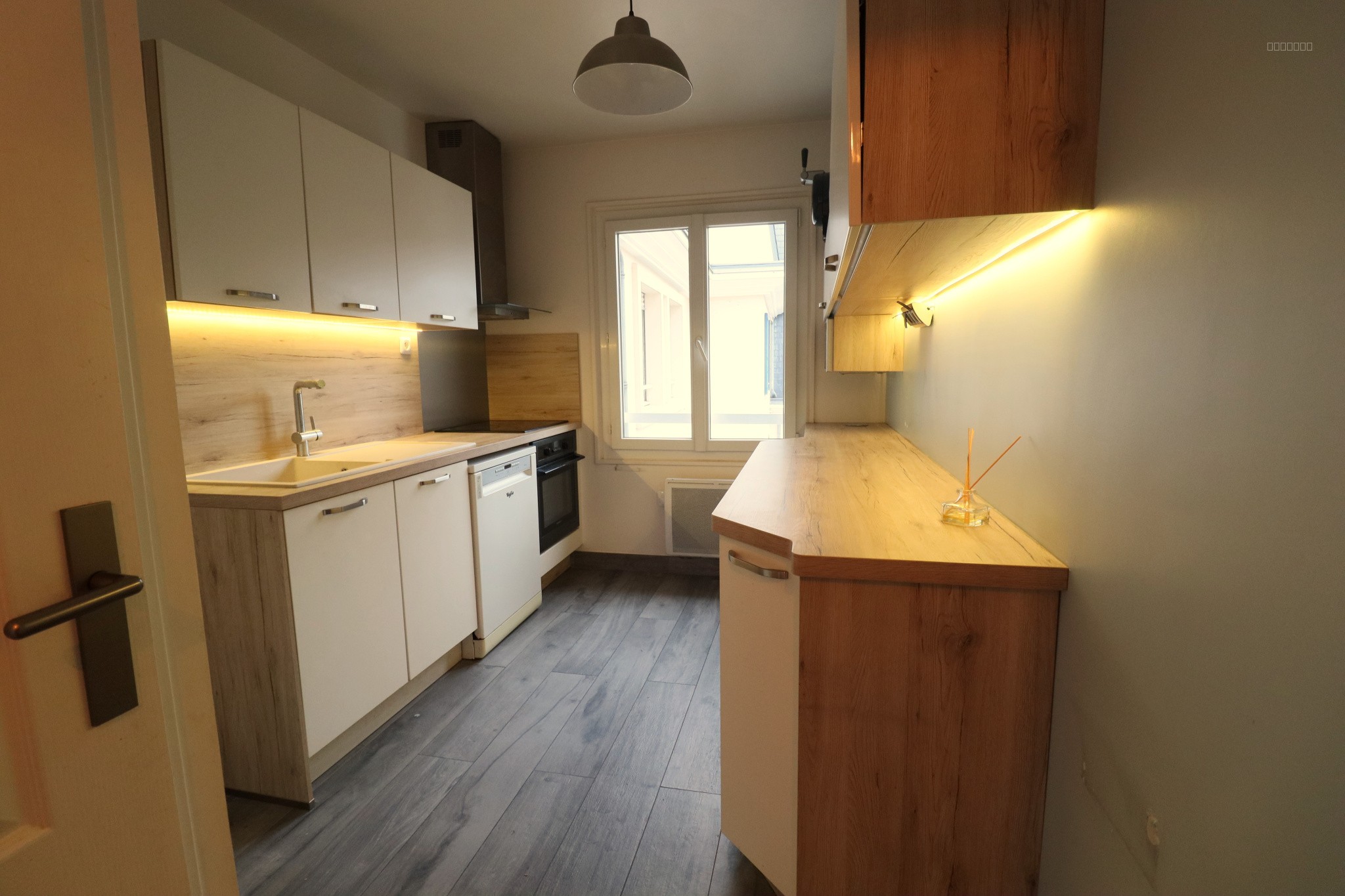 Appartement à vendre à Le port marly, 87 m², 4 pièces – photo 1 sur 13