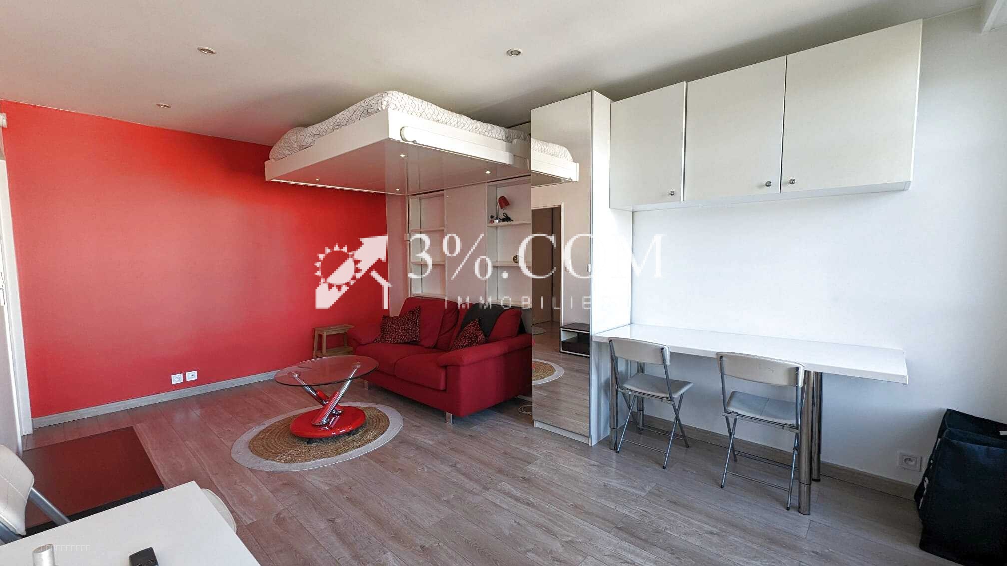 Appartement à vendre à Poissy, 374 m², 1 pièce – photo 2 sur 7