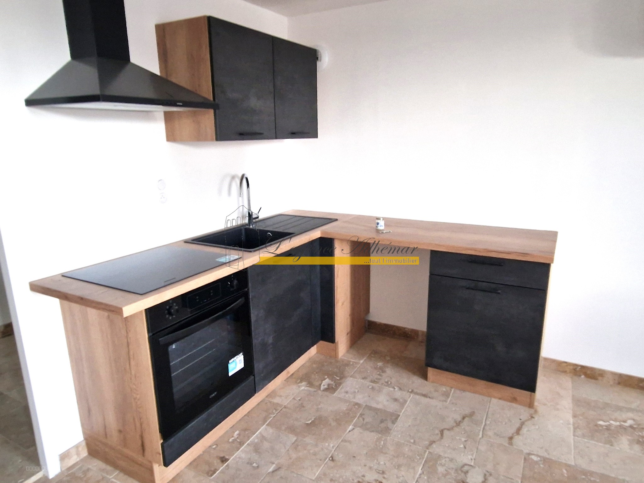 Appartement à vendre à Montelimar, 85 m², 3 pièces – photo 2 sur 4