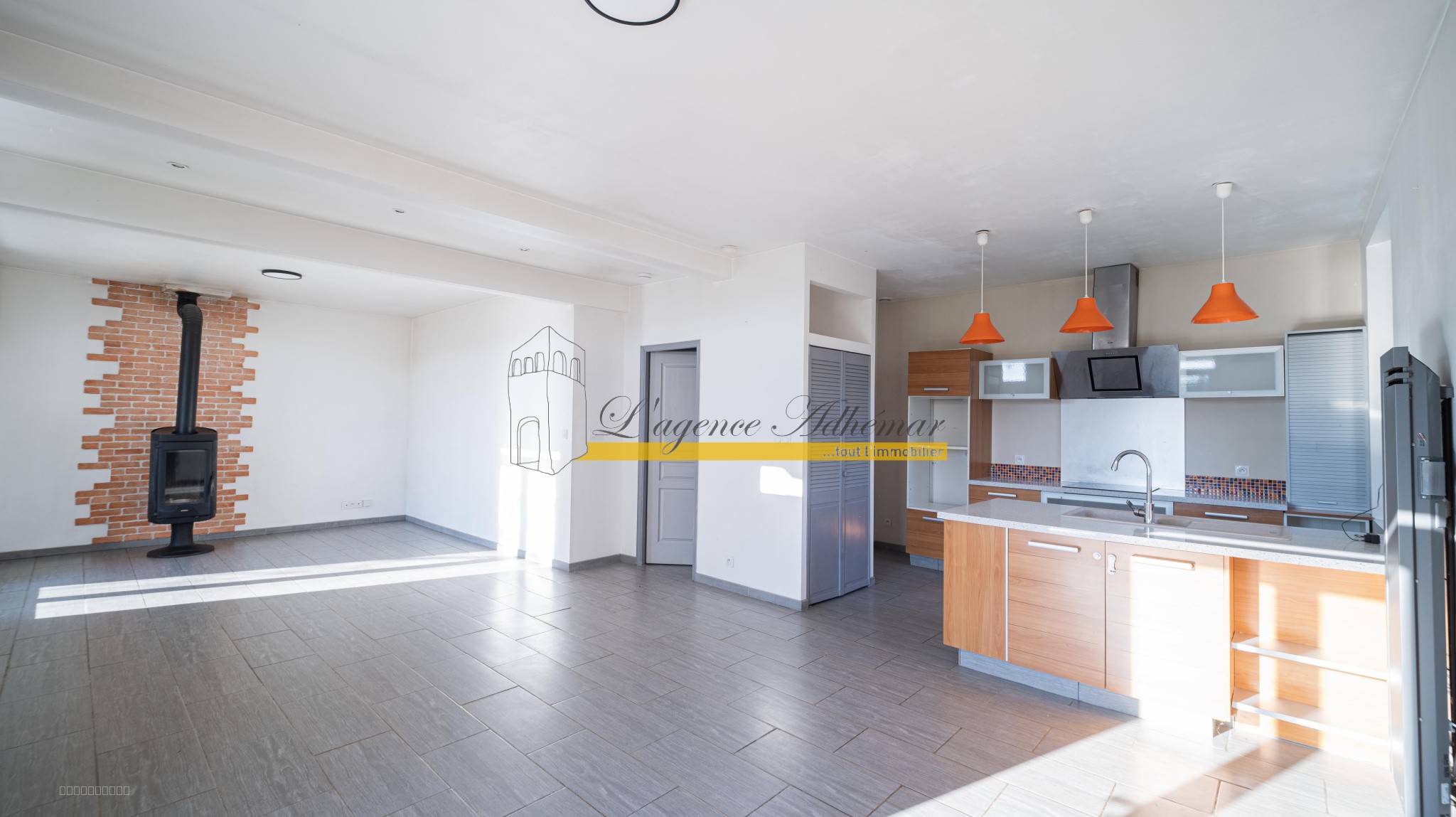 Maison à vendre à Montelimar, 97 m², 4 pièces – photo 2 sur 9