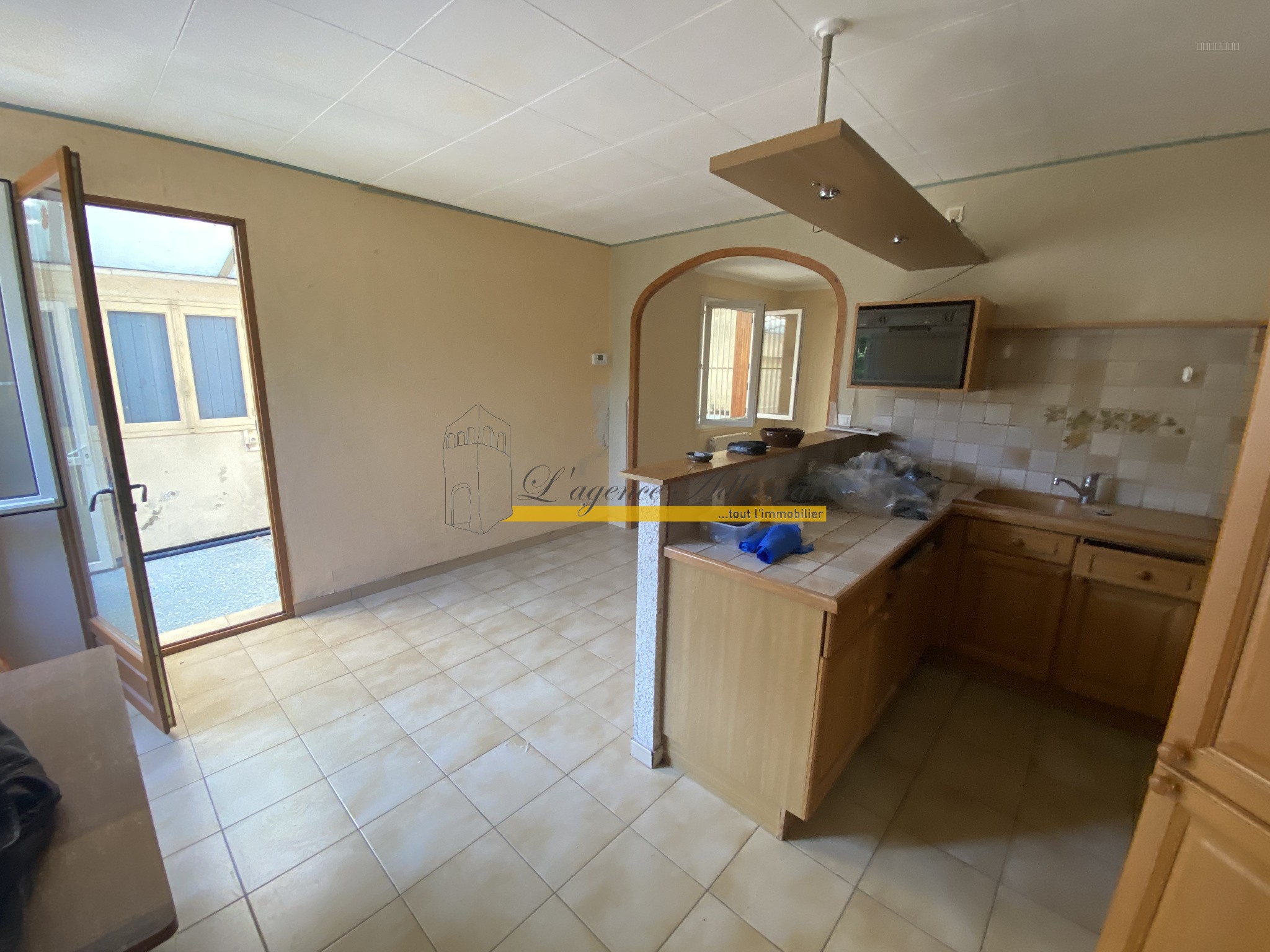Maison à vendre à Roussas, 128 m², 6 pièces – photo 3 sur 6