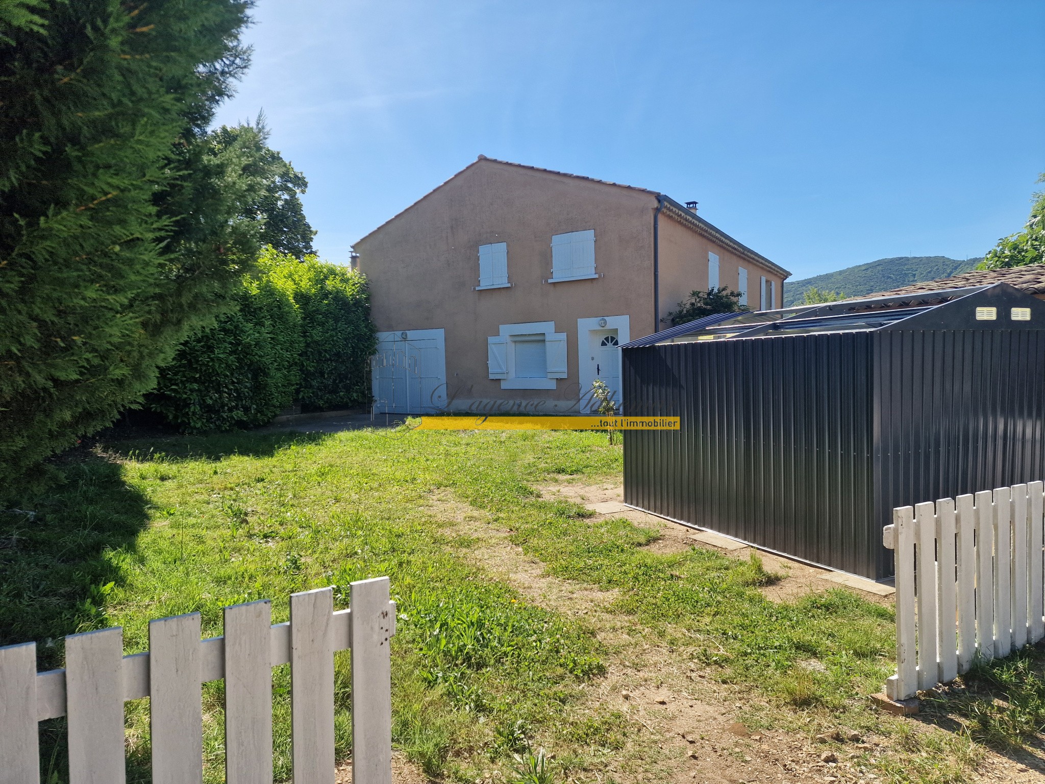 Appartement à louer à Le poet laval, 108 m², 4 pièces – photo 1 sur 13